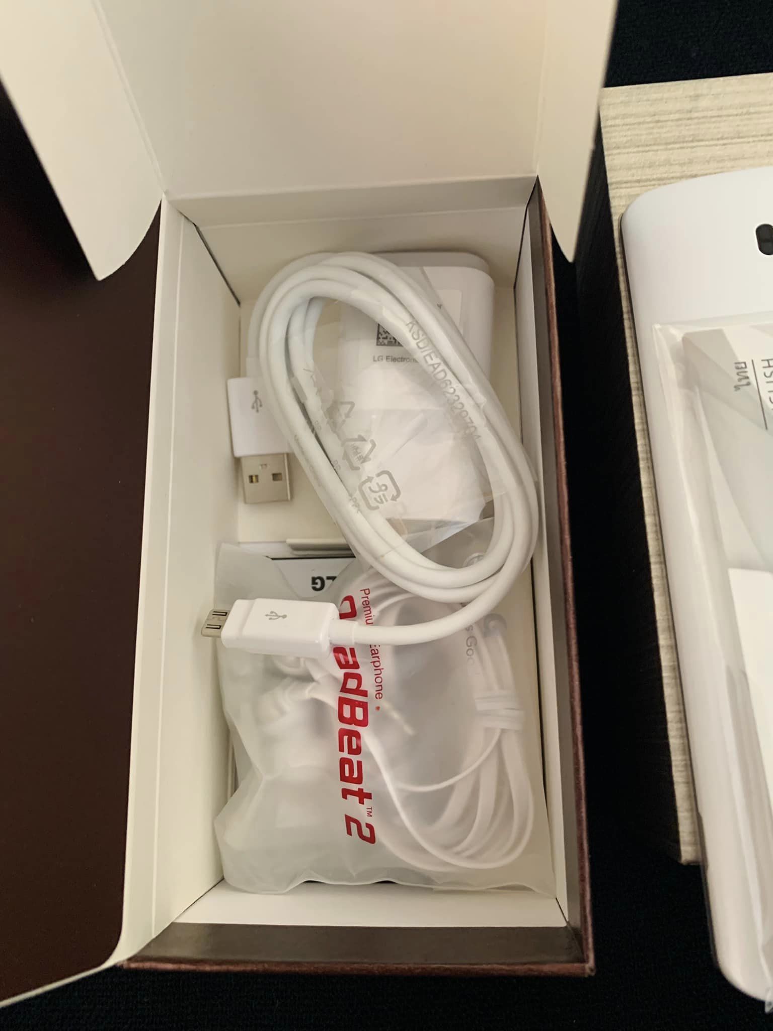 LG G3 ilky White Unlocked Smart Phone ใหม่