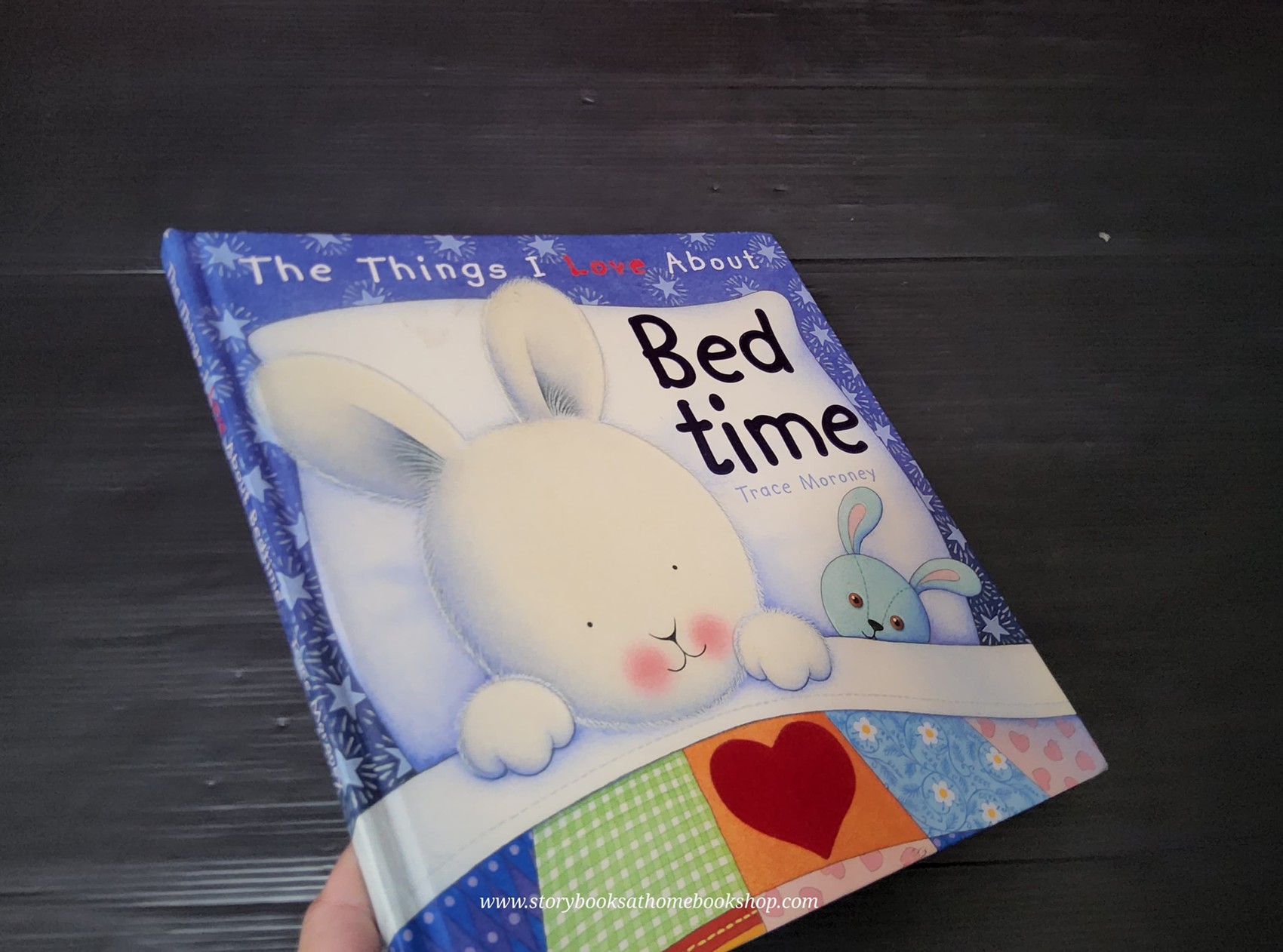 หนังสือนิทานปกแข็ง** 🍅THE THINGS I LOVE ABOUT BED TIME by TRACE MORONEY