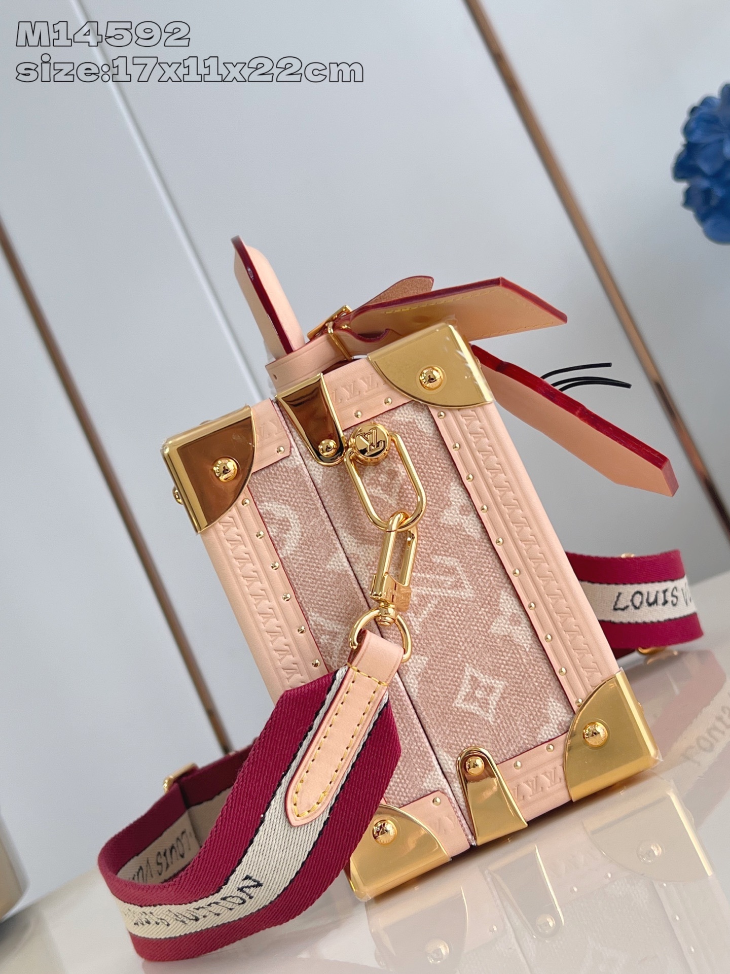 [Pre-order]กระเป๋าสะพาย ouis Vuitton Hard-sided Trunk Bag M14592 งานคุณภาพที่ดีที่สุด