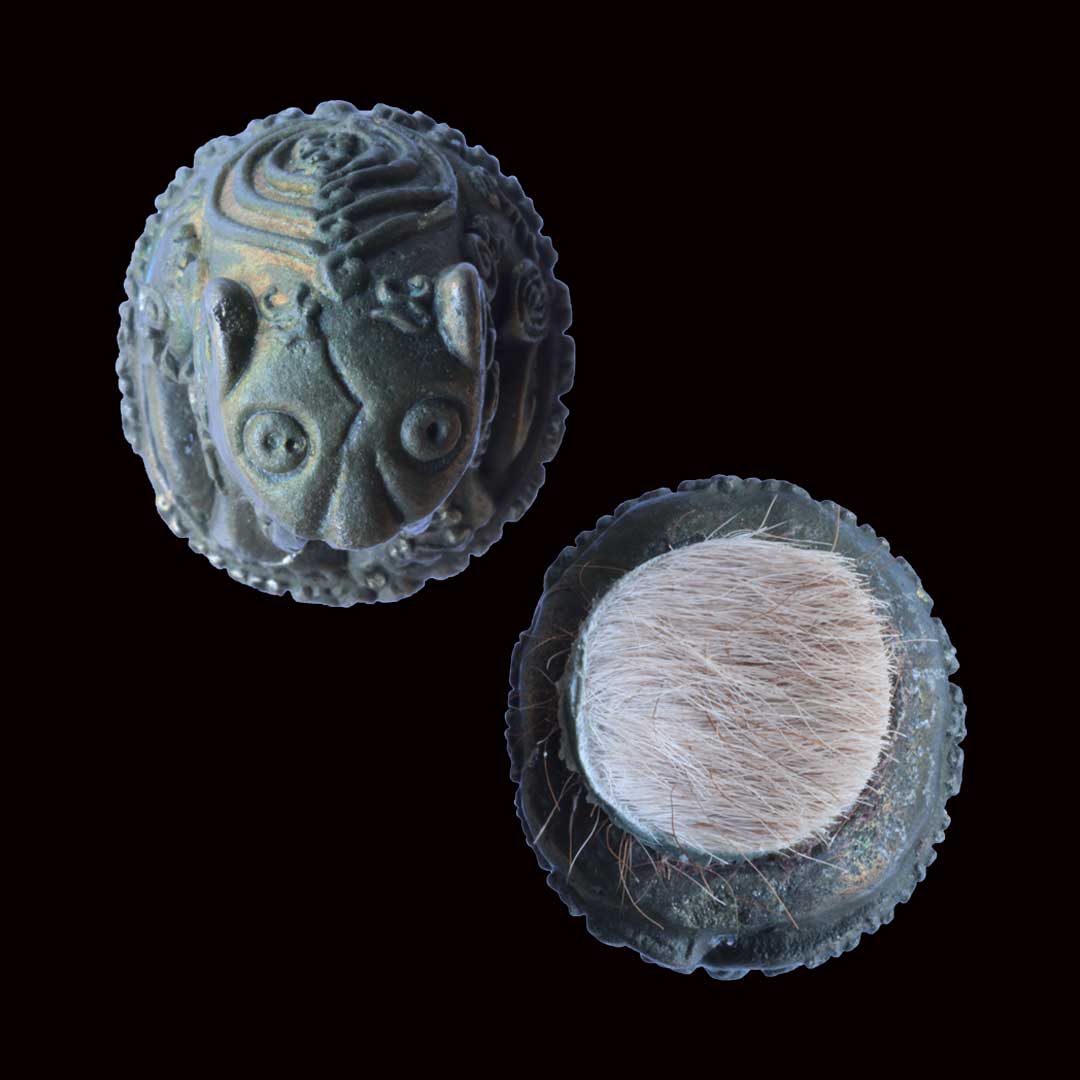 พยัคฆ์เขี้ยวดาบ เนื้อแร่เขาพนมกุเลน(พิเศษ) รุ่นไตรมาส ปี49 หลวงปู่กาหลง เขี้ยวแก้ว