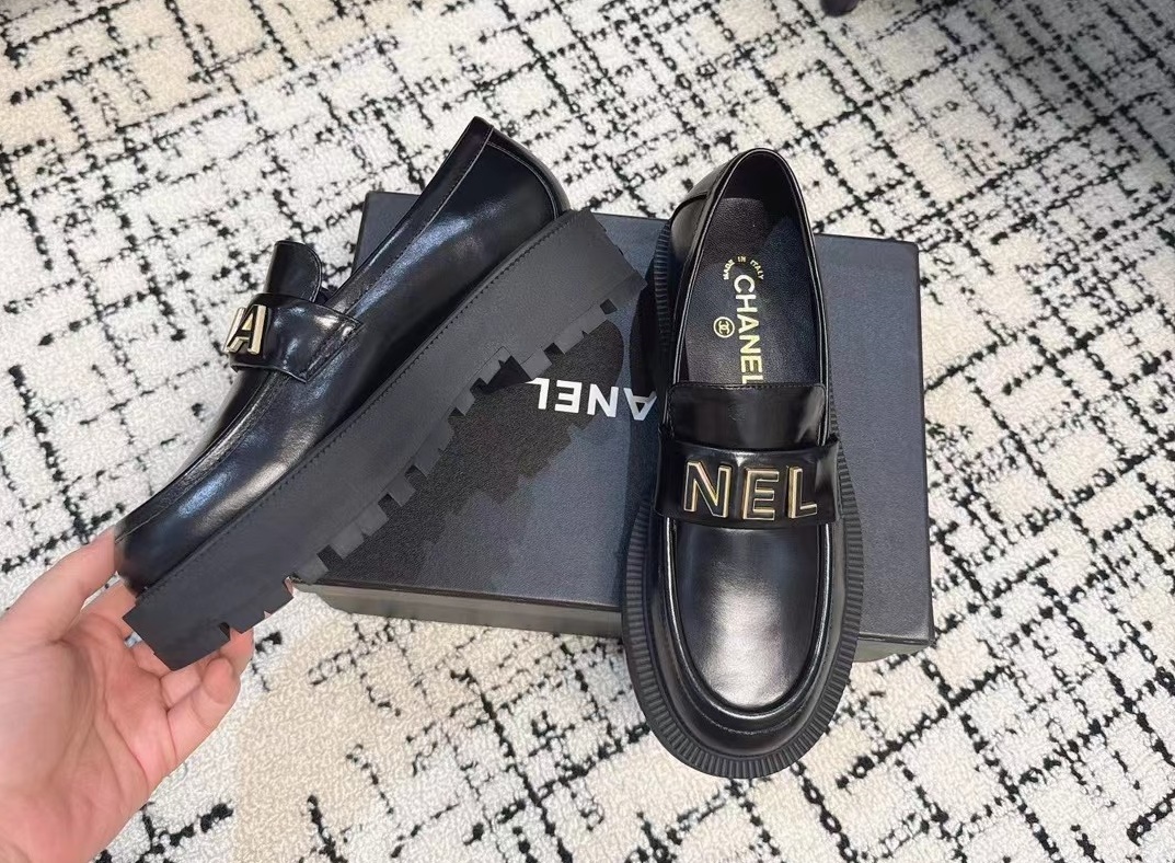 [Pre-order] รองเท้า Chanel Loafers black shoe หนังแกะแท้ 24B 2024 เกรดที่ดีที่สุด