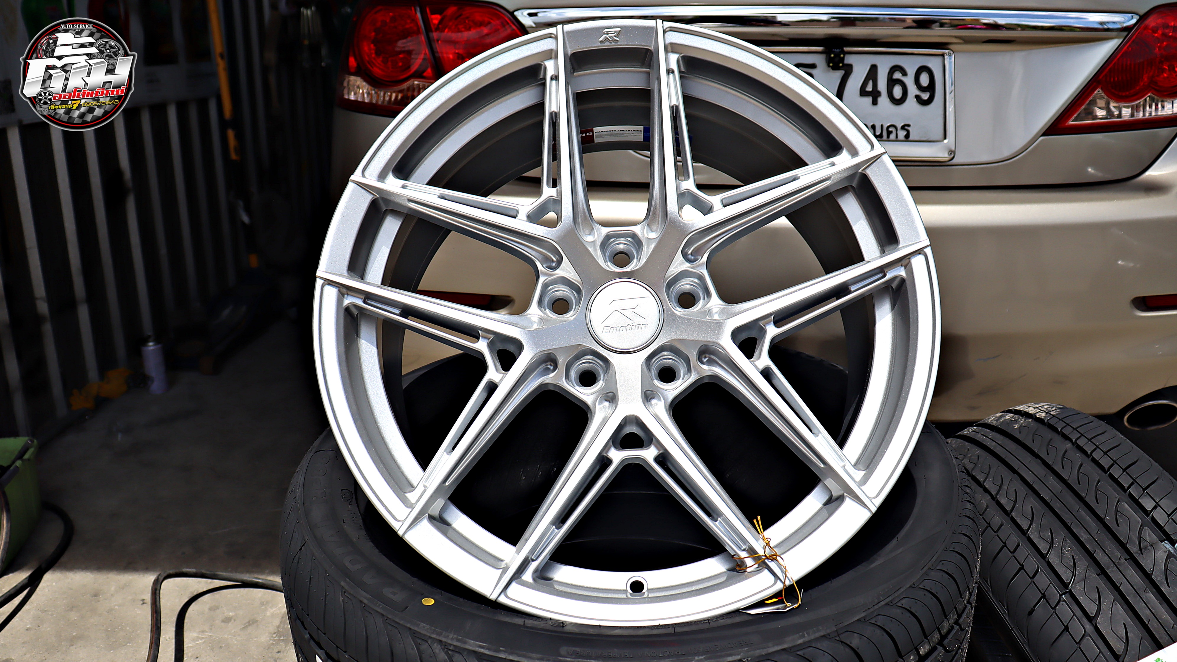 TOYOYA CAMRY เปลี่ยนล้อยาง EMOTION-R VS2 ขอบ18นิ้ว ยาง GOODRIDE RP88 235/45R18 98V