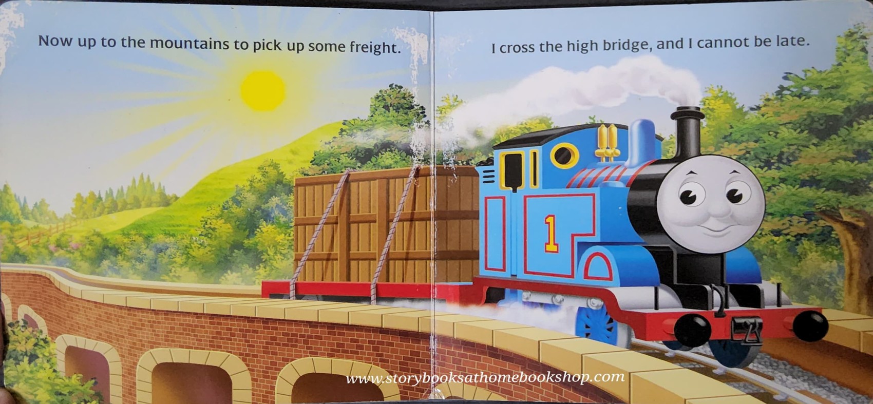 BOARD Book** 🍅🍅THOMAS&FRIENDS ON THE TRACK...