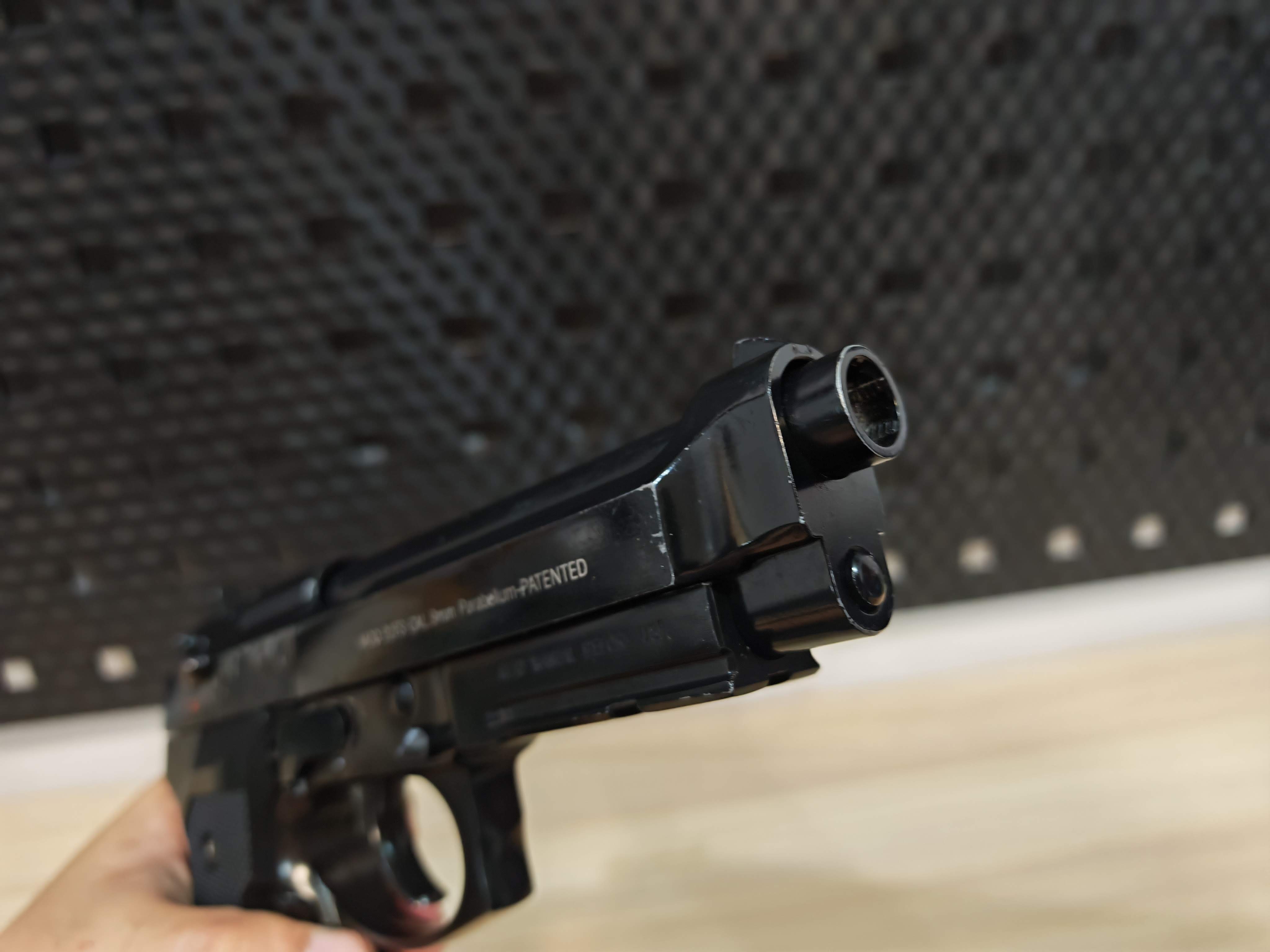 WE Beretta M9A1 โลหะทั้งตัว GBB ไต้หวัน BB Gun บีบีกัน แบบแก๊ส ปืนอัดลม มือสอง Airsoft Gun