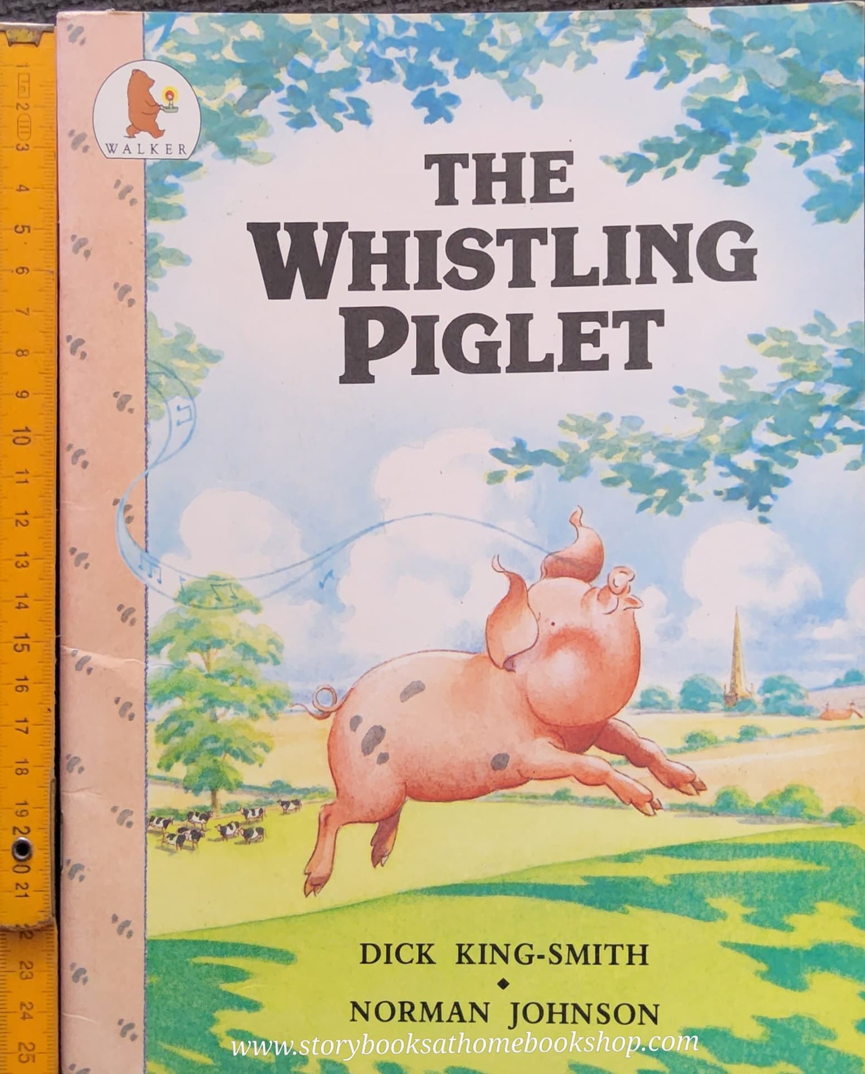 หนังสือนิทานปกอ่อน** 🍅🍓THE WHISTLING PIGLET