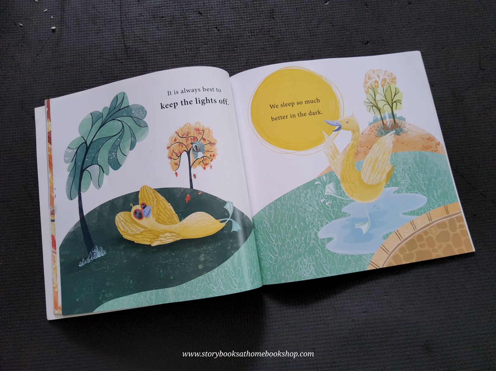 หนังสือนิทานปกอ่อน** 🍅🍓 SNOOZE BY EILIDH MULDOON