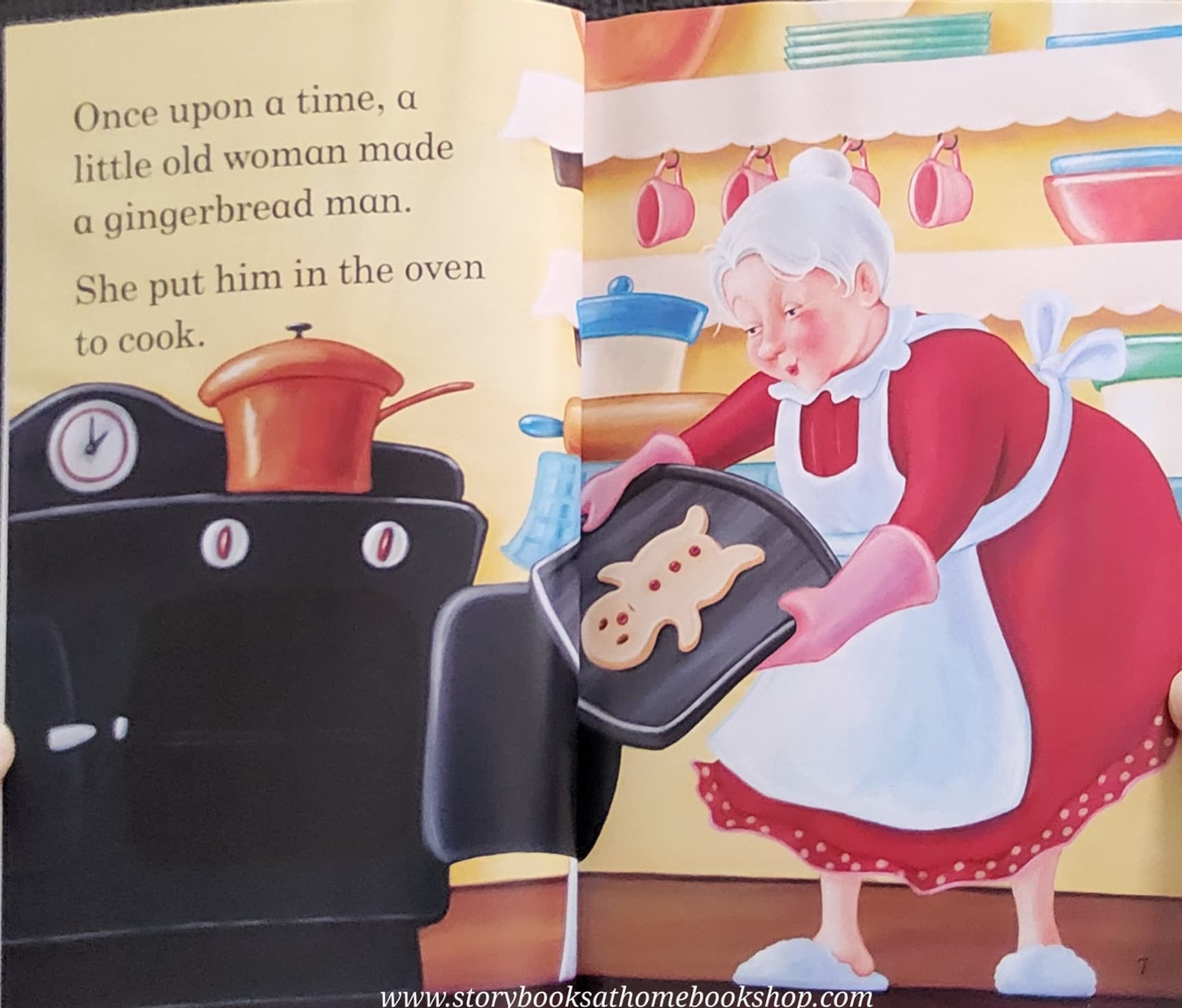 หนังสือนิทานปกอ่อน** 🍅READ IT YOURSELF:THE GINGERBREAD MAN LEVEL