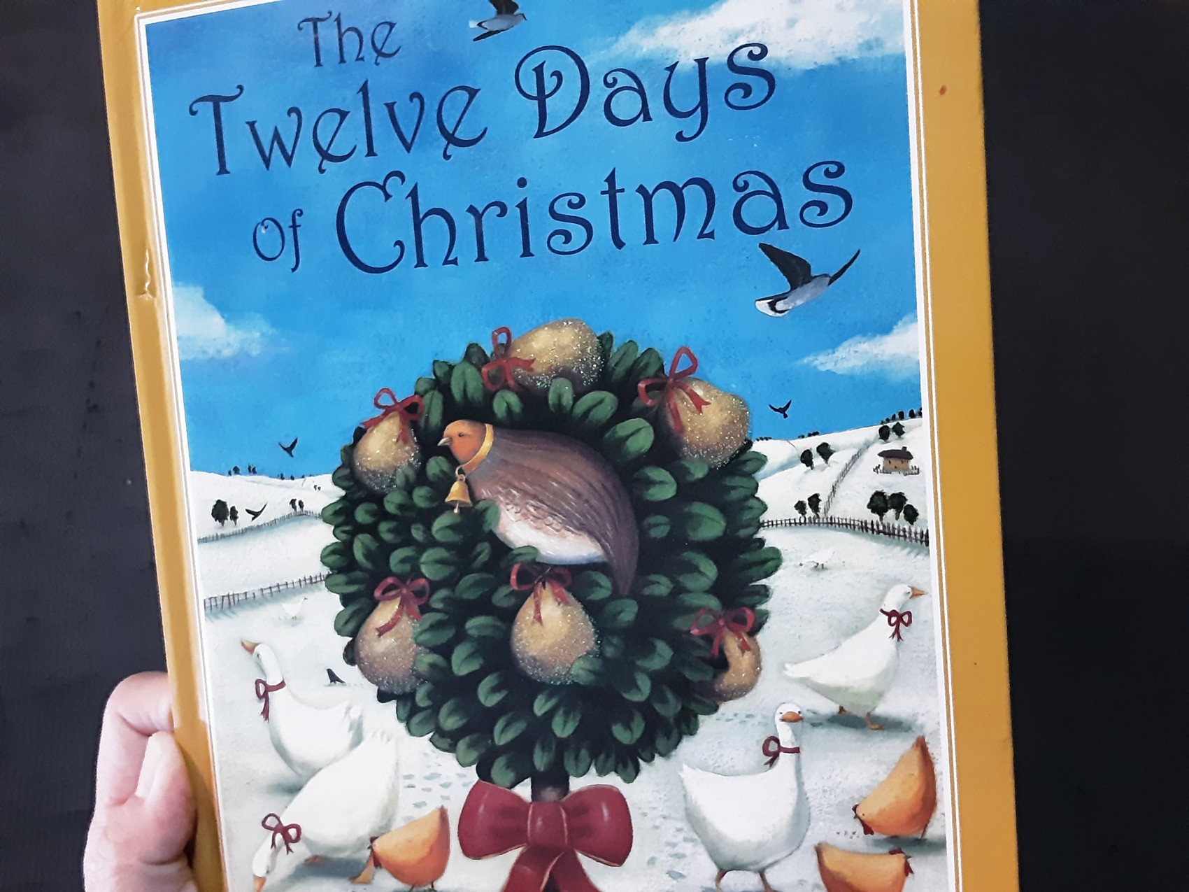 หนังสือนิทานปกแข็ง 🍅🍓THE Twelve Days of Christmas