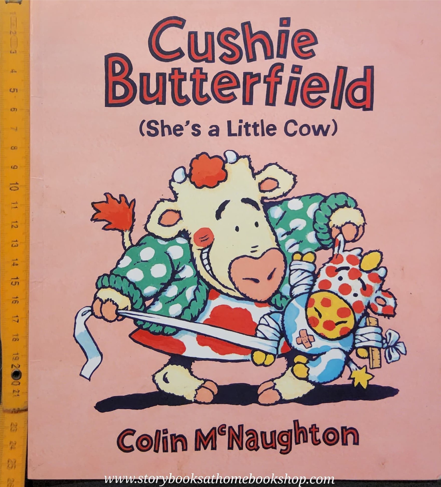 หนังสือนิทานปกอ่อน** 🍅🍅CUSHIE BUTTERFIELD (SHE'S A LITTLE COW) BY COLIN M'NAUGHTON♥️♥️