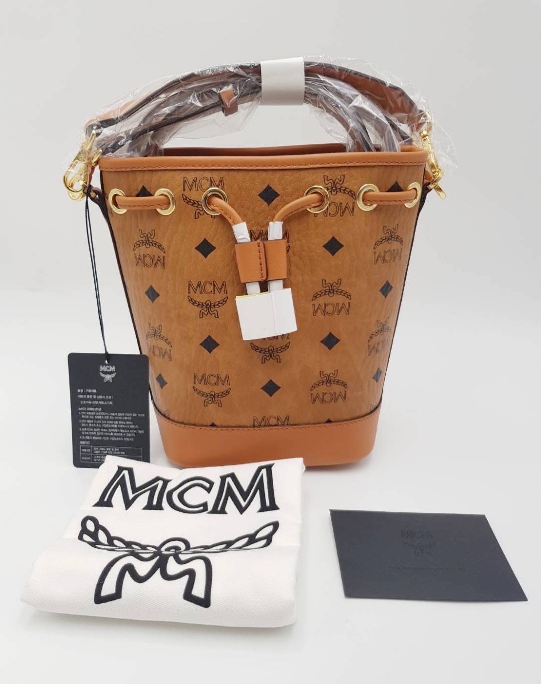 New Mcm mini อุปกรณ์ การ์ด ถุงผ้า ถุงกระดาษ shop king power