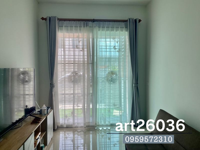 เหล็กดัดสีอบพร้อมมุ้งลวด ลายปลาวงกลม ลายผีเสื้อ บนล่าง