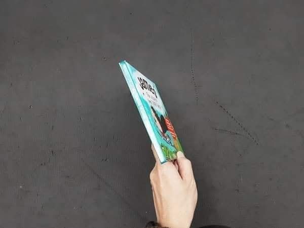 หนังสือนิทานปกแข็ง** 🍅🍓JAMES THE WIZARDS NEED YOUR HELP!