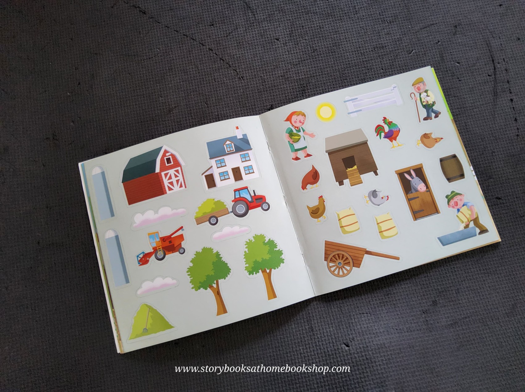 หนังสือนิทานปกอ่อน** 🍅SUNNYDALE FARM A STICKER STORY ACTIVITY BOOK♥️