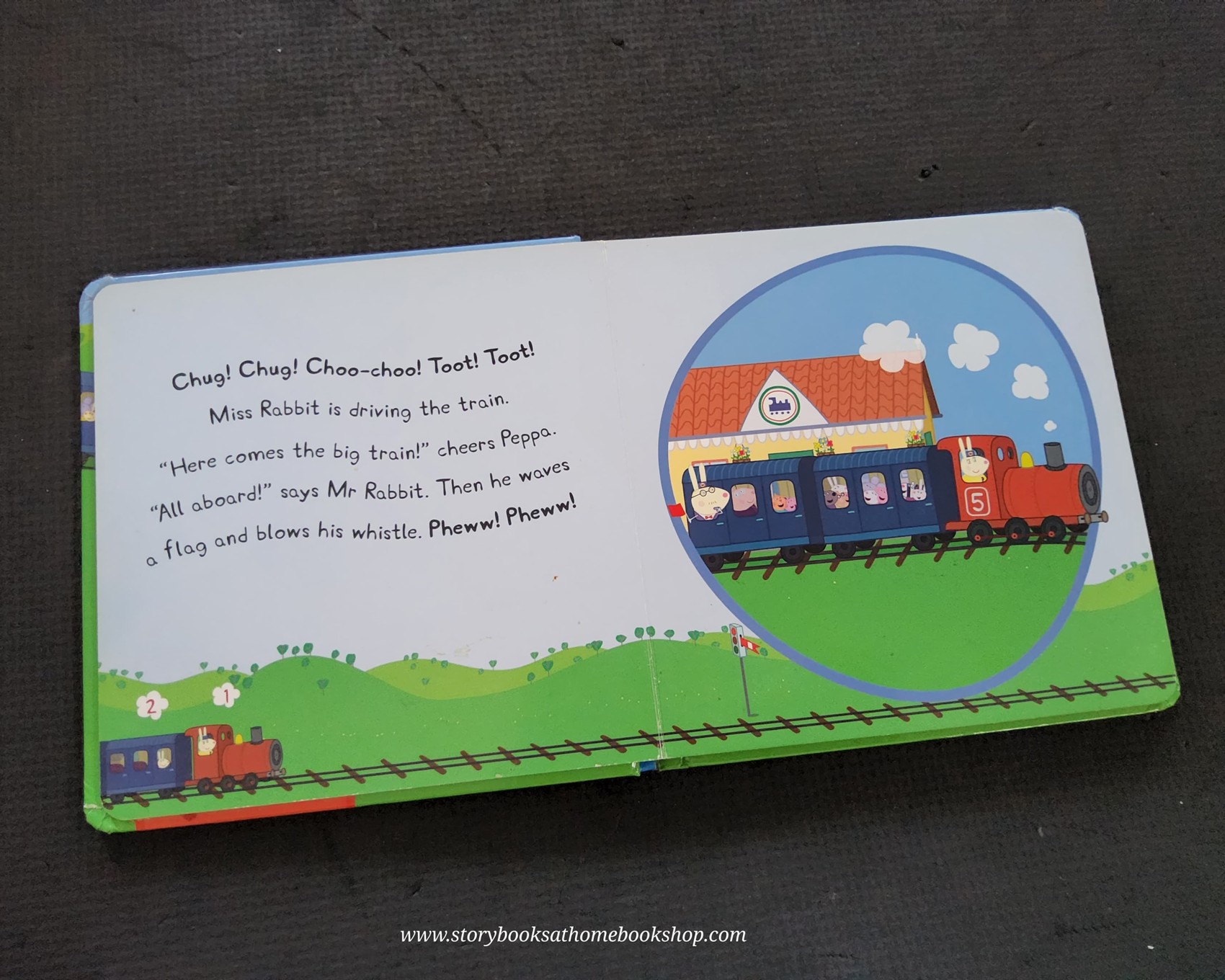**BOARD BOOK** 🍅🍅PEPPA PIG PEPPA AND THE BIG TRAIN🍅🍅