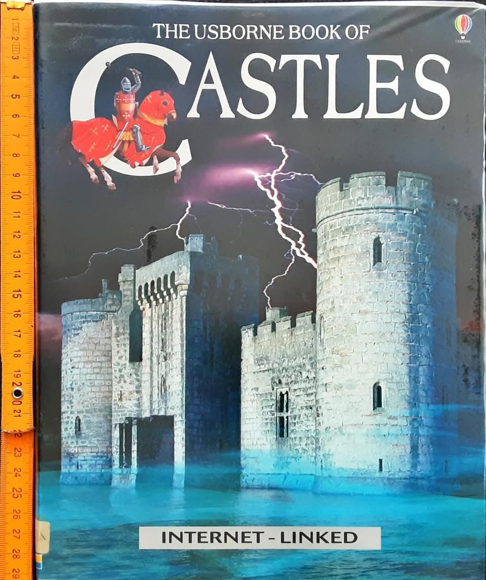 Knowledge Book** 🍅🍓THE USBORNE BOOK OF CASTLE