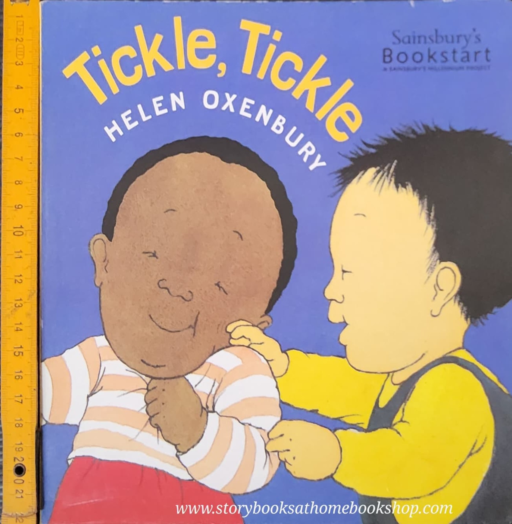 BOARD Book** 🍅🍓TICKLE,TICKLE BY HELEN OXENBURY