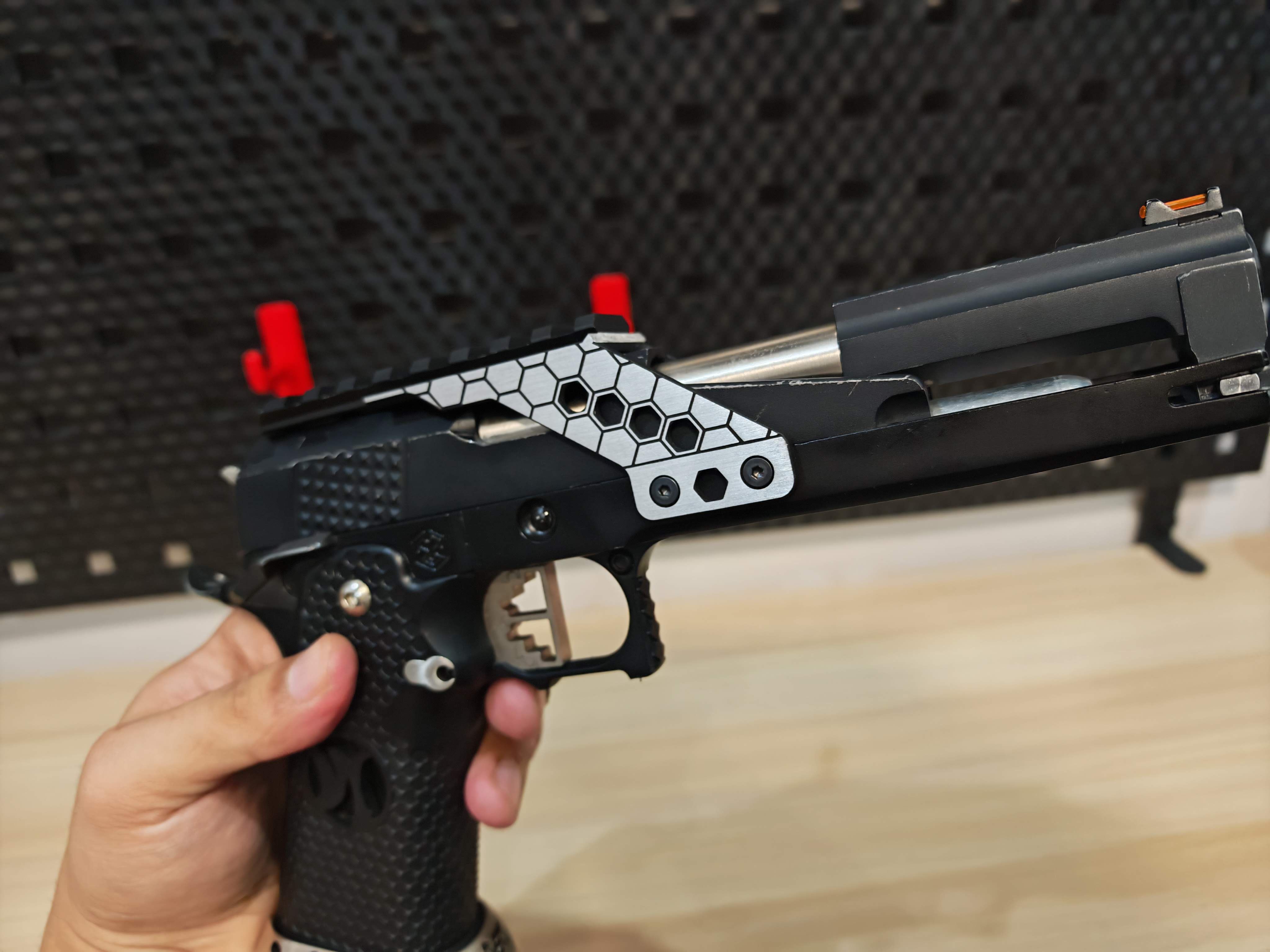 AW Custom HX2202 Hi-Capa 6" Dragon ไต้หวัน BB Gun บีบีกัน แบบแก๊ส ปืนอัดลม มือสอง Airsoft Gun