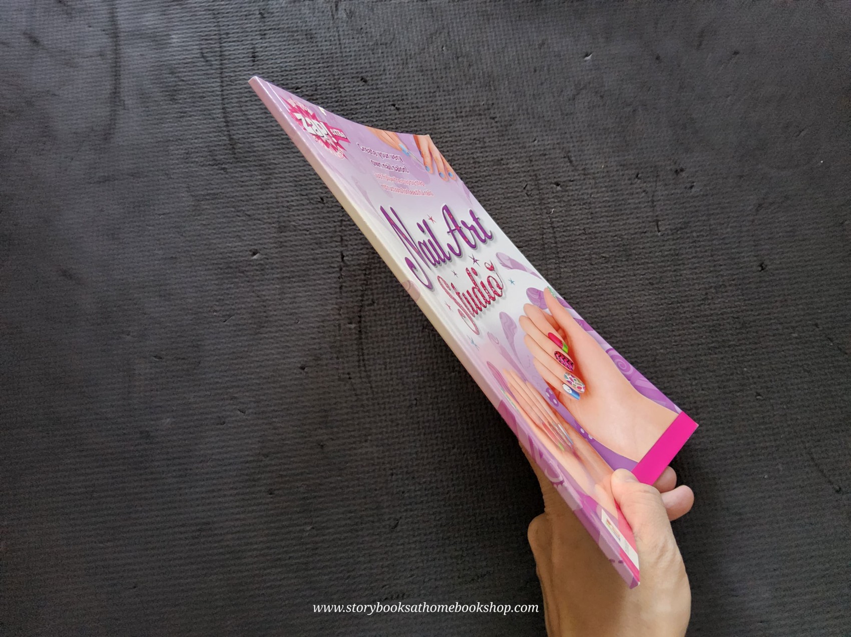 ACTIVITY BOOKS ** ð
ðNAIL ART STUDIO