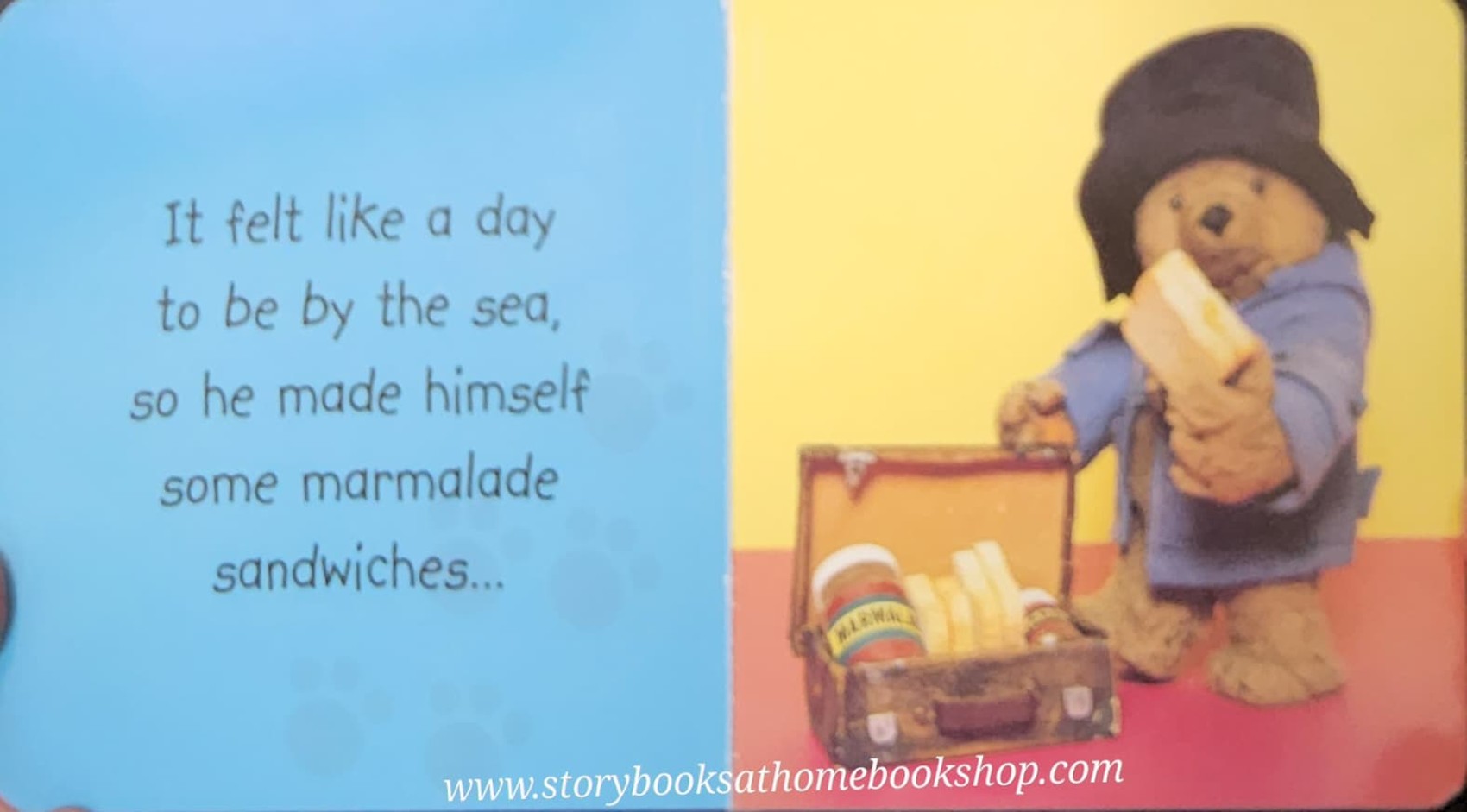 BOARD BOOK ** ð
ð
PADDINGTON AT THE SEASIDE BY MICHAEL BOND