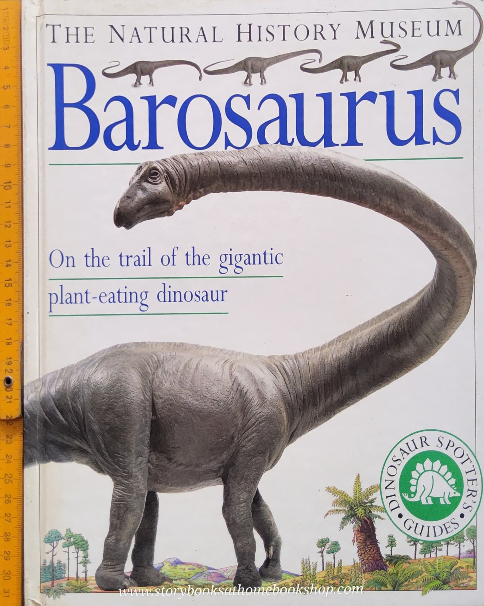 KNOWLEDGE BOOK** ♥️THE NATURAL HISTORY MUSUEM BAROSAURUS