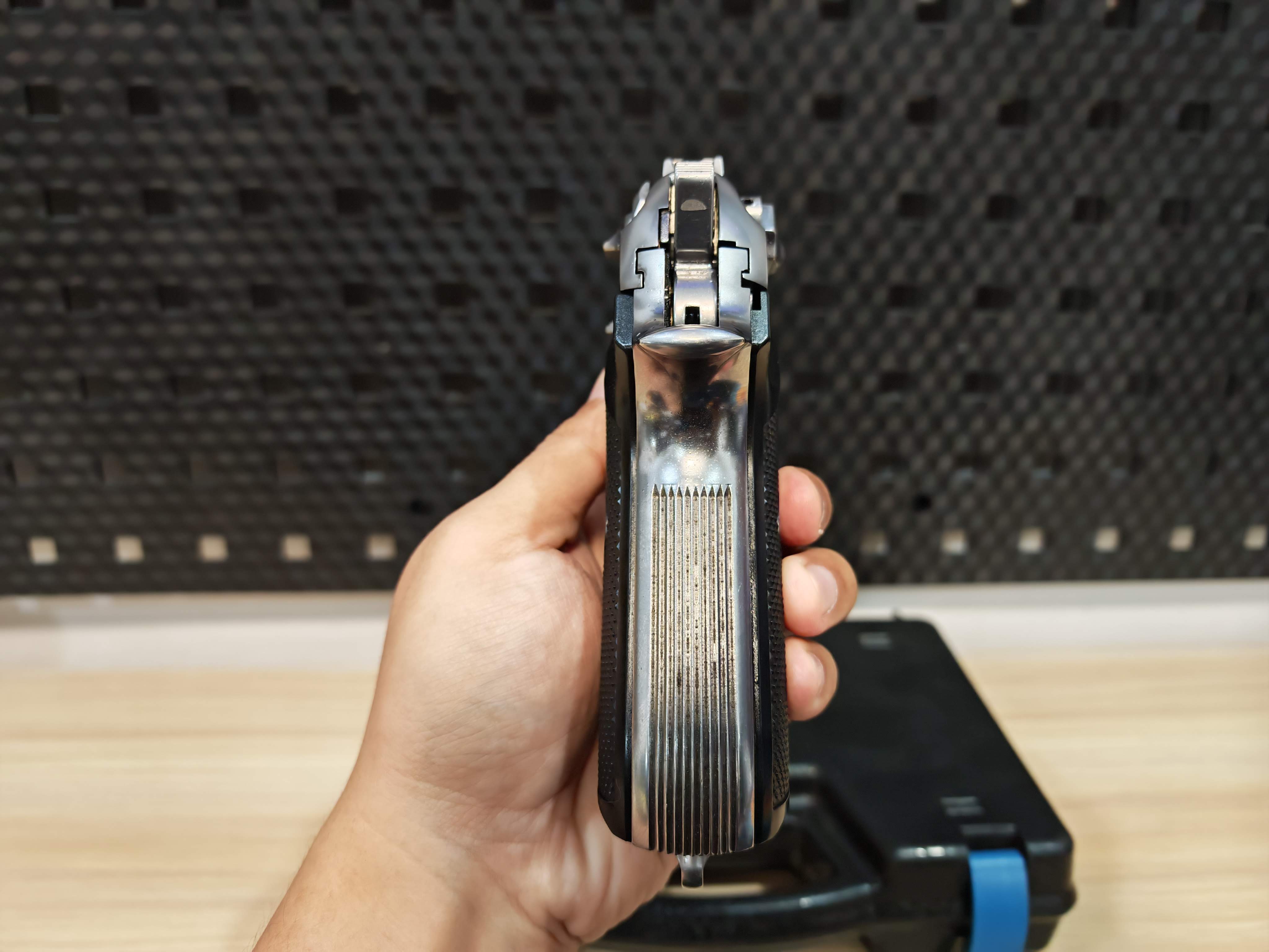 WE Beretta M92 Semi Version GBB เงิน ไต้หวัน BB Gun บีบีกัน แบบแก๊ส ปืนอัดลม มือสอง Airsoft Gun