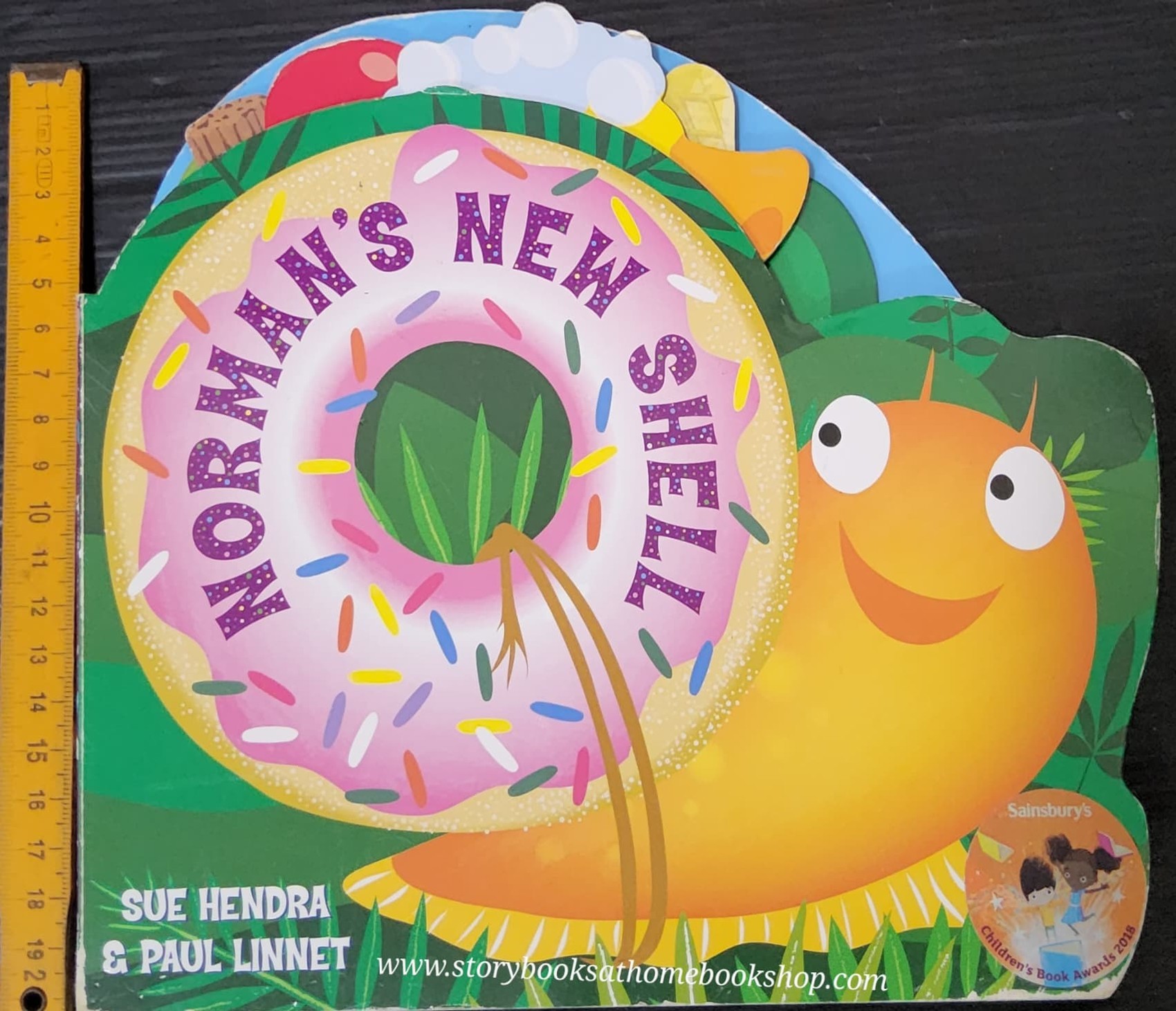 BOARD BOOK** ð
ð
NORMAN'S NEW SHELL BY SUE HENDRA AND PAUL LINNET