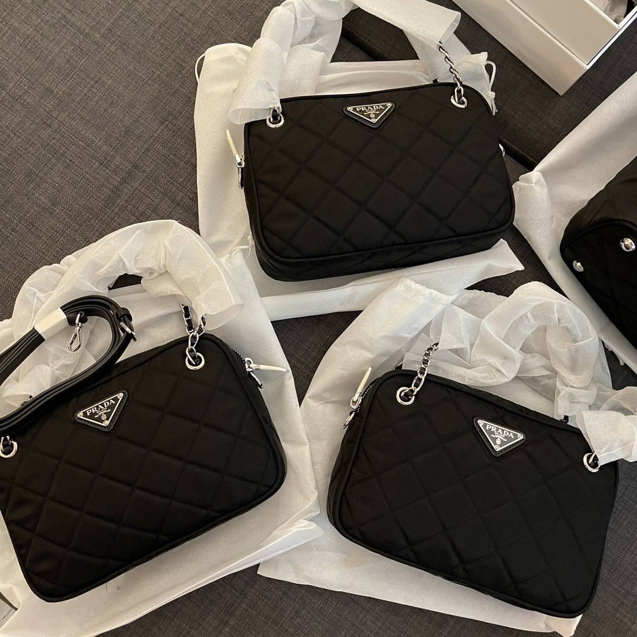 New Prada Nylon Tophandle Bag มีสายยาวถอดได้