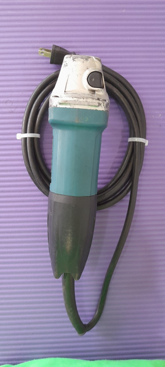 หินเจียร 4 นิ้ว Makita GA 4031