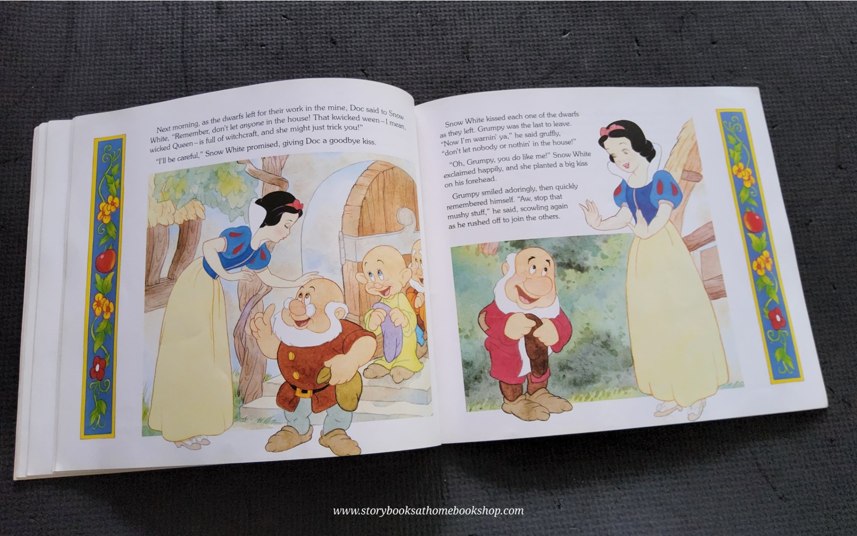 หนังสือนิทานปกอ่อน** 🍅🍓DISNEY SNOW WHITE AND THE SEVEN DWARFS