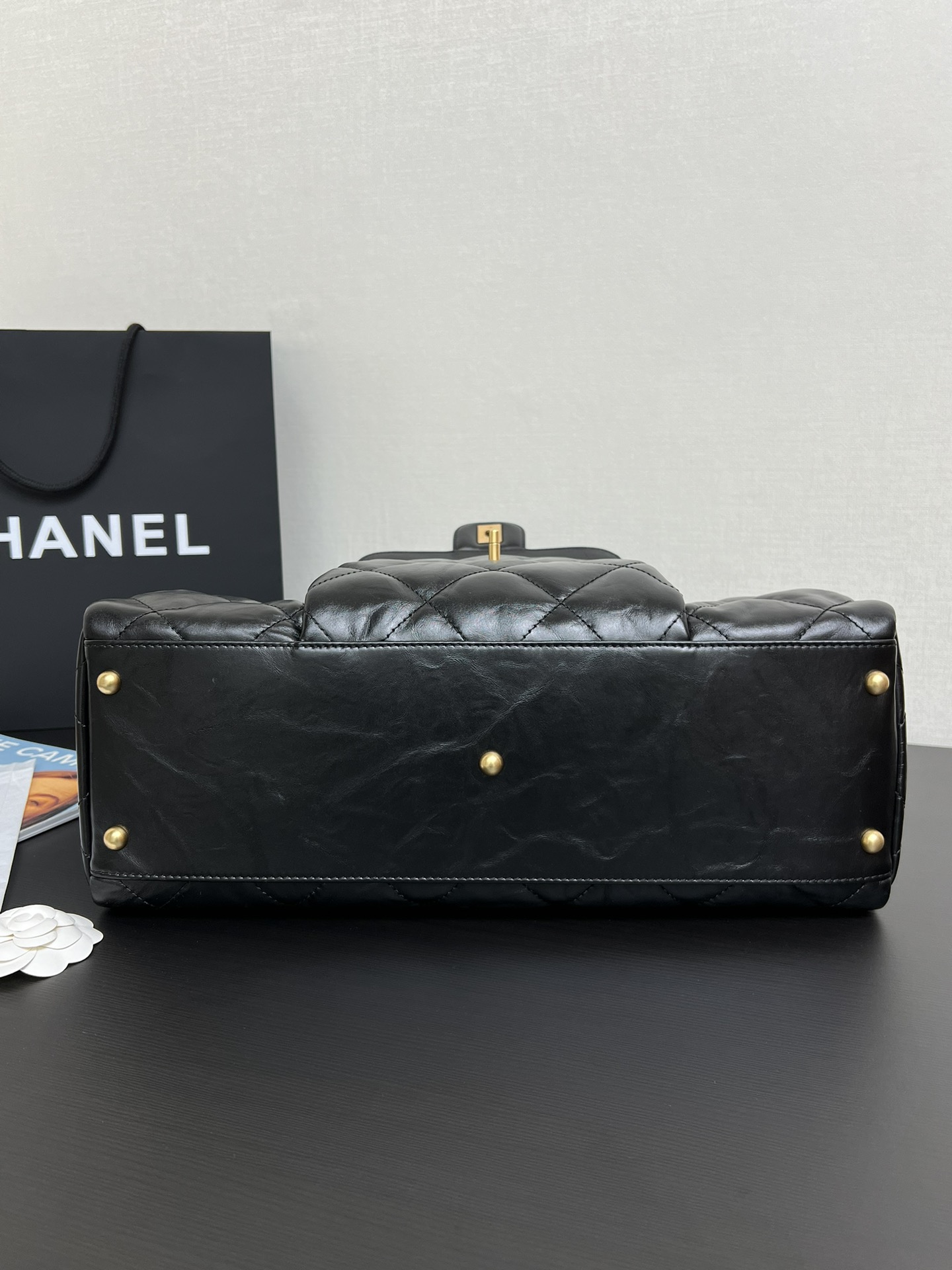 [Pre-order] Chanel Handle Bowling 24A gold Hardware Shiny Calfskin งาน VIP คุณภาพที่ดีที่สุด