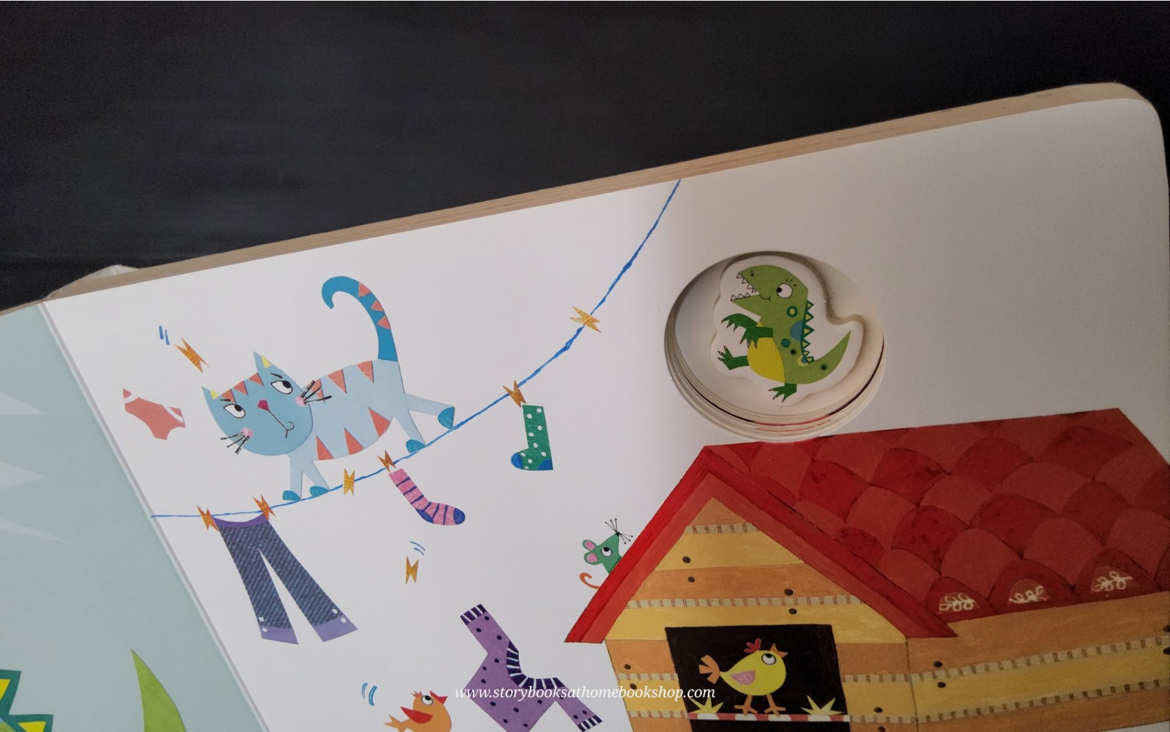 BOARD BOOK** ð
FIVE FUNNY EGGS