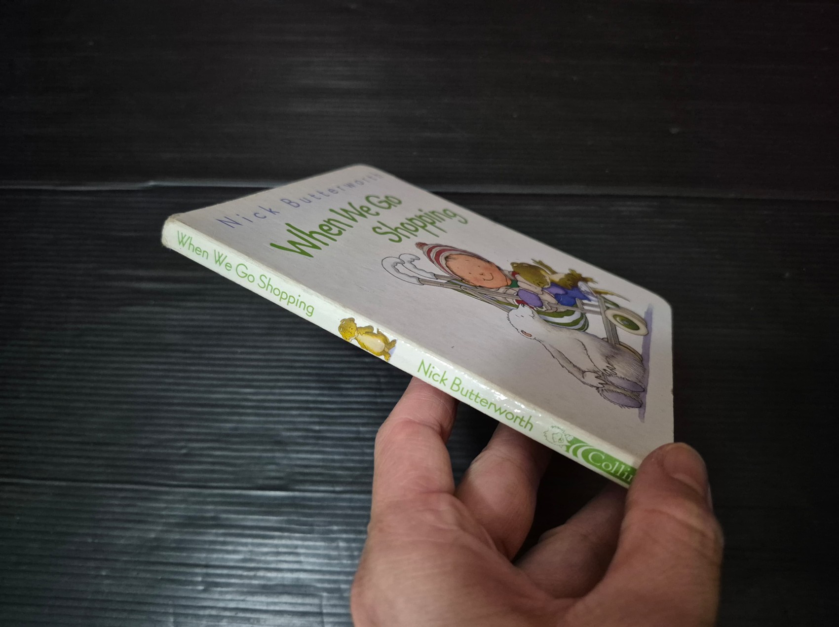 Board Book ** 🍅When We Go Shopping by Nick Butterworth