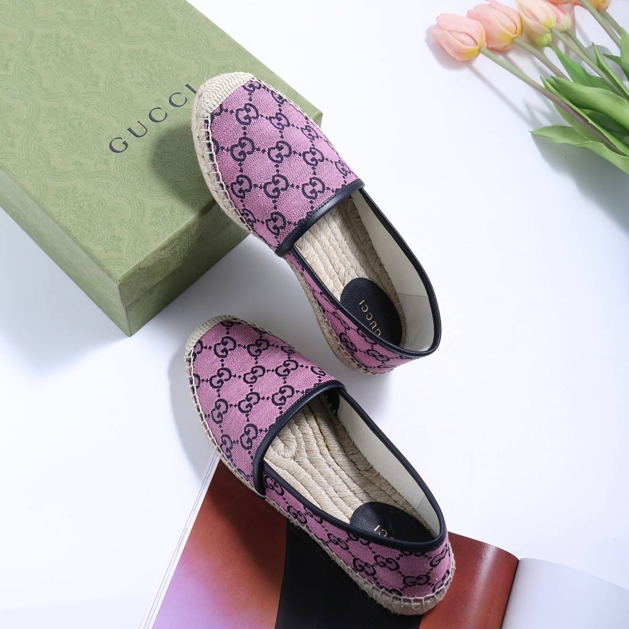 New Gucci Espadrilles สีชมพู Size 35.5/36/36.5 กล่อง ถุงผ้า การ์ด ราคา