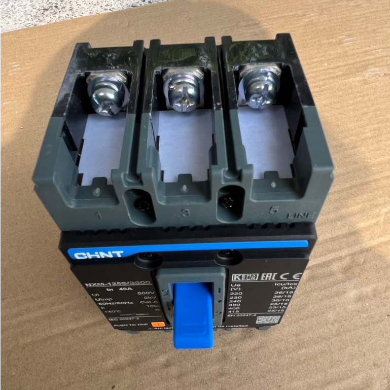 MCCB โมลเคสเบรกเกอร์ เบรกเกอร์ขนาดใหญ่ Molded Case Circuit Breaker NXM-125S/3300 3P 40A (25KA)