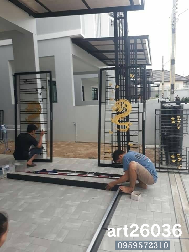 เหล็กดัดสีอบดำ ลายมังกร สวยๆ