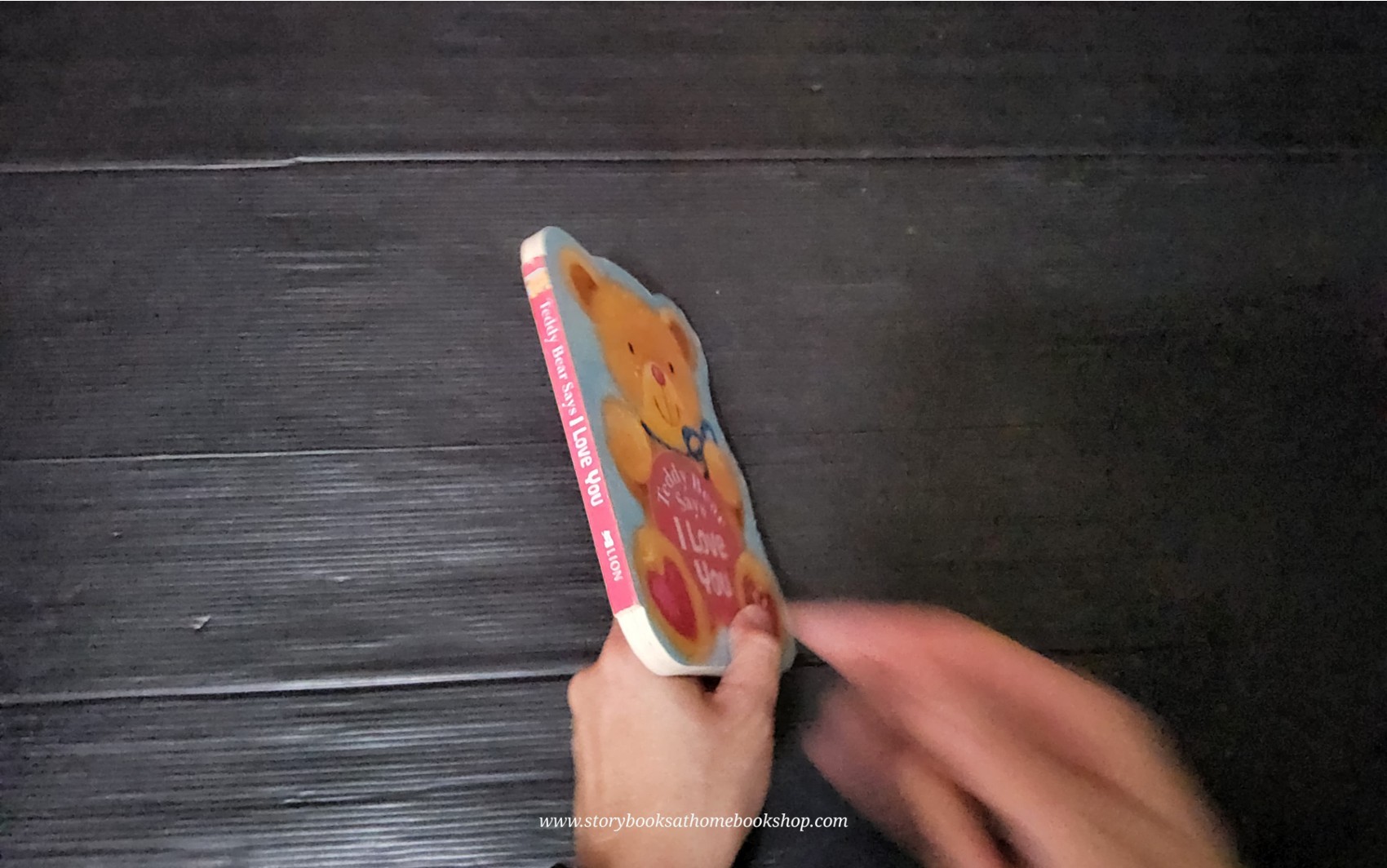 BOARD BOOK** 🍅🍓TEDDY BEAR SAYS I LOVE YOU