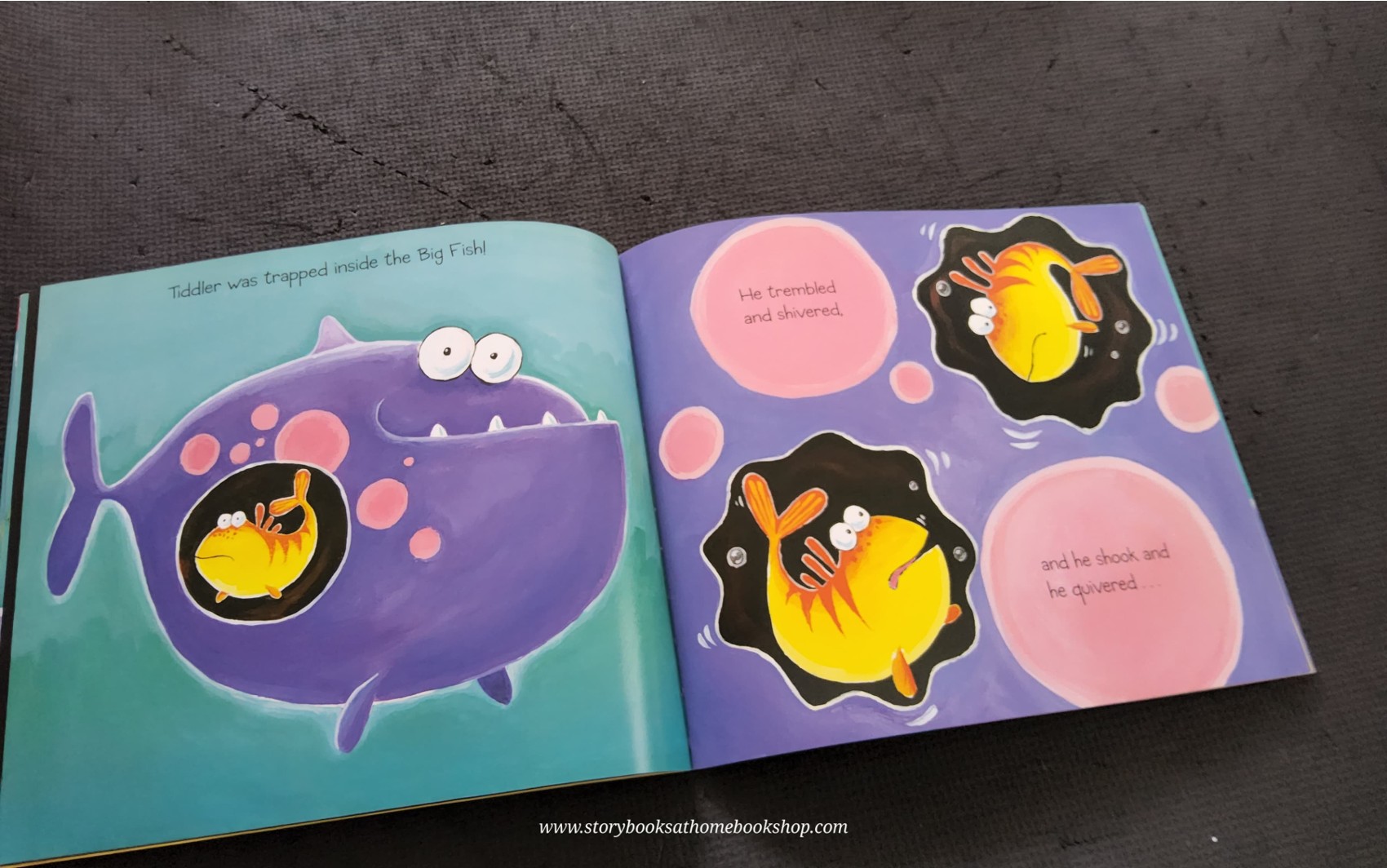 หนังสือนิทานปกอ่อน** 🍓🍓FIDGETY FISH WITH CD