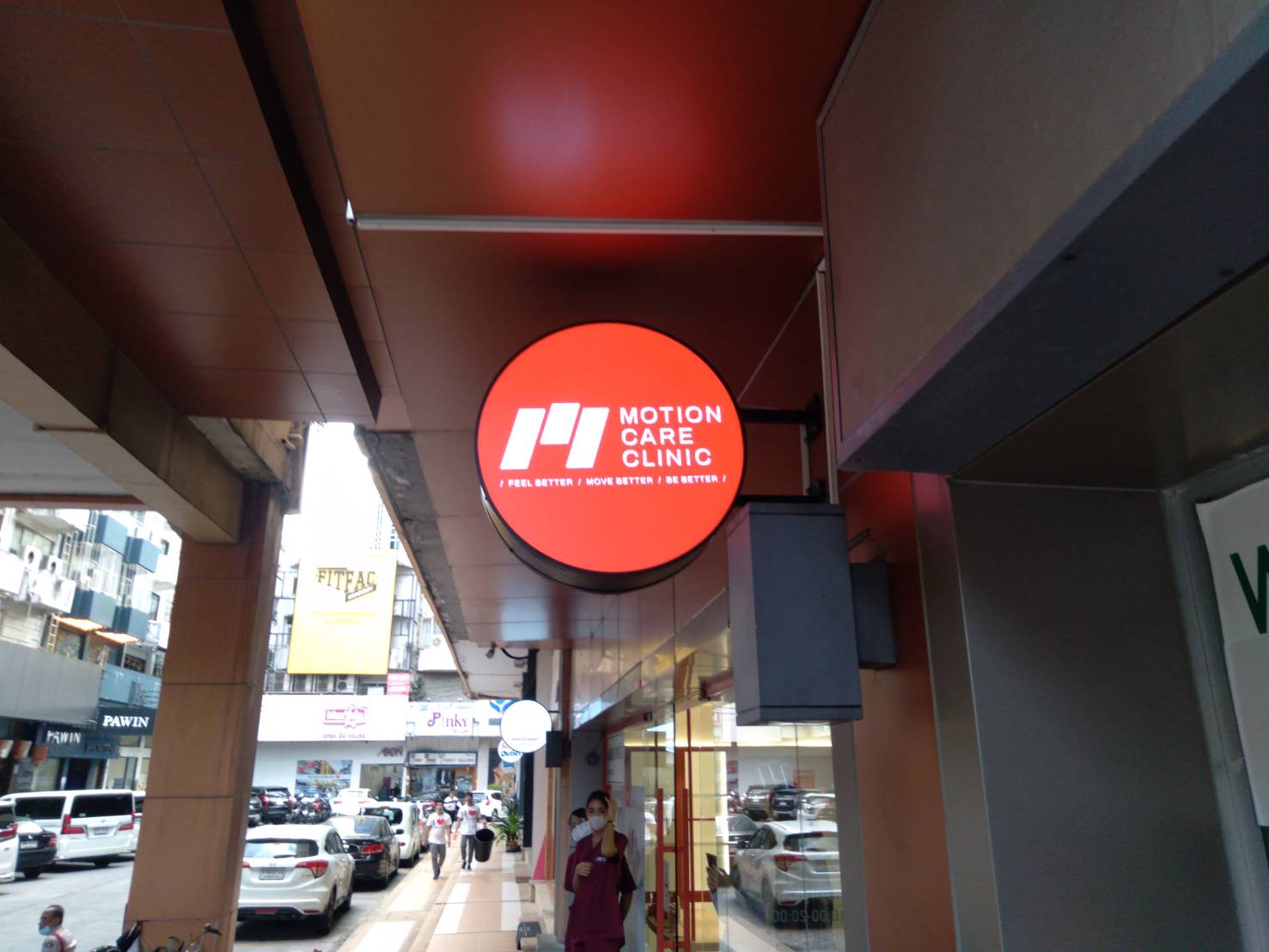 #งานติดตั้งป้ายกล่องไฟติดหน้าร้านไฟออก2ด้าน