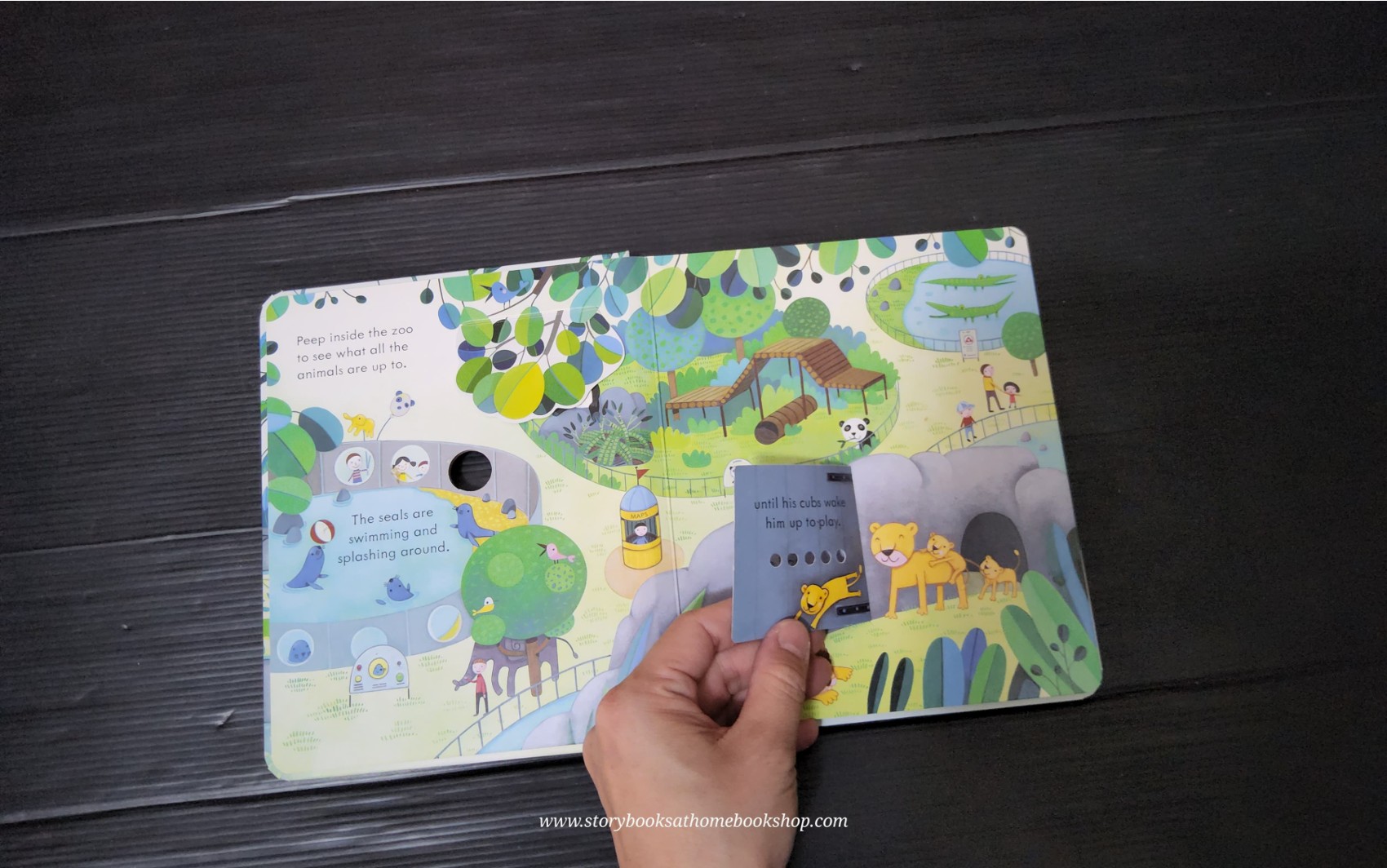 PEEP BOARD BOOK** ♥️USBORNE PEEP INSIDE THE ZOO