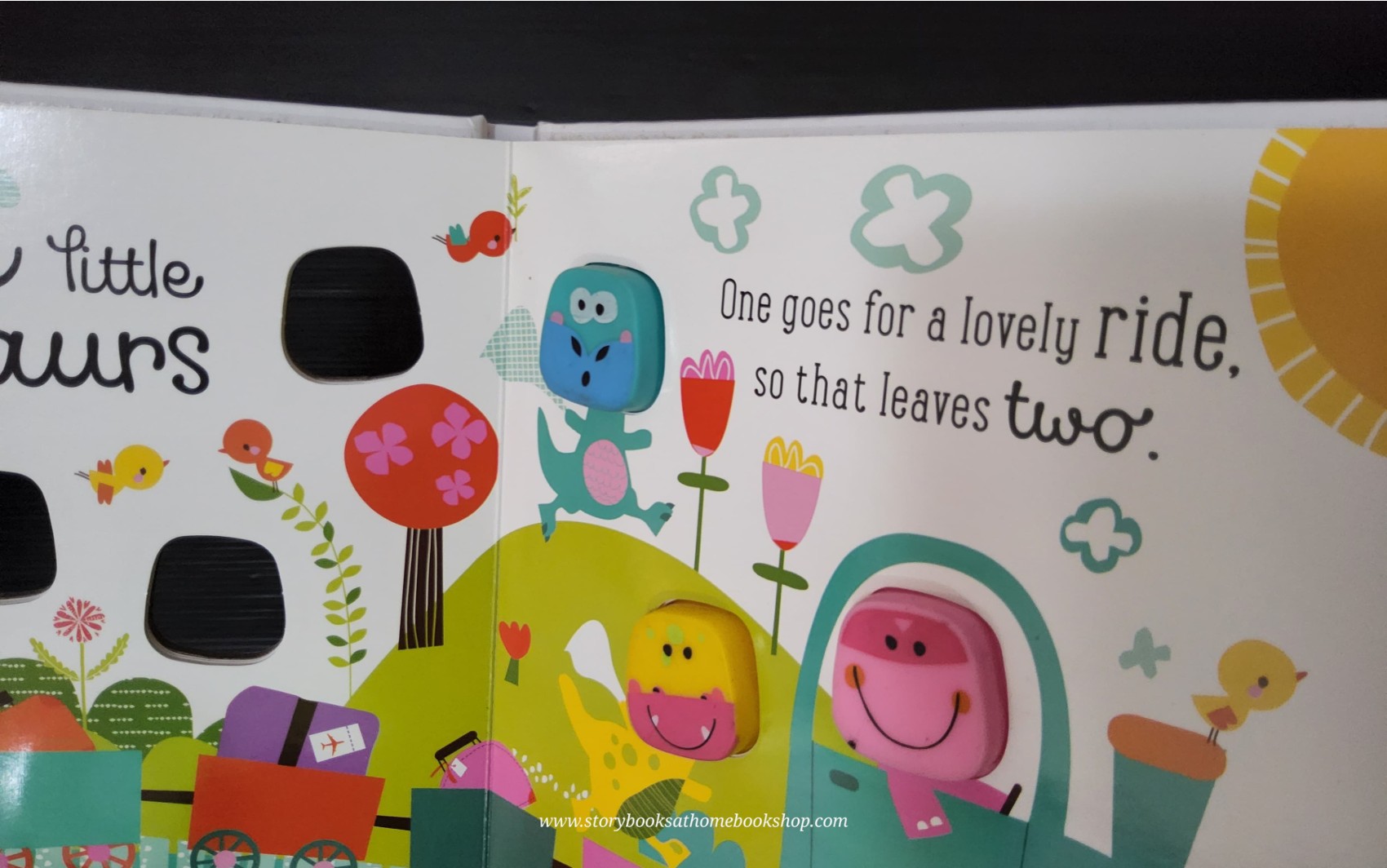 TOUCH AND FEEL BOARD Book** 🍅🍅FIVE LITTLE DINOSAUS ARE READY TO EXPLORE