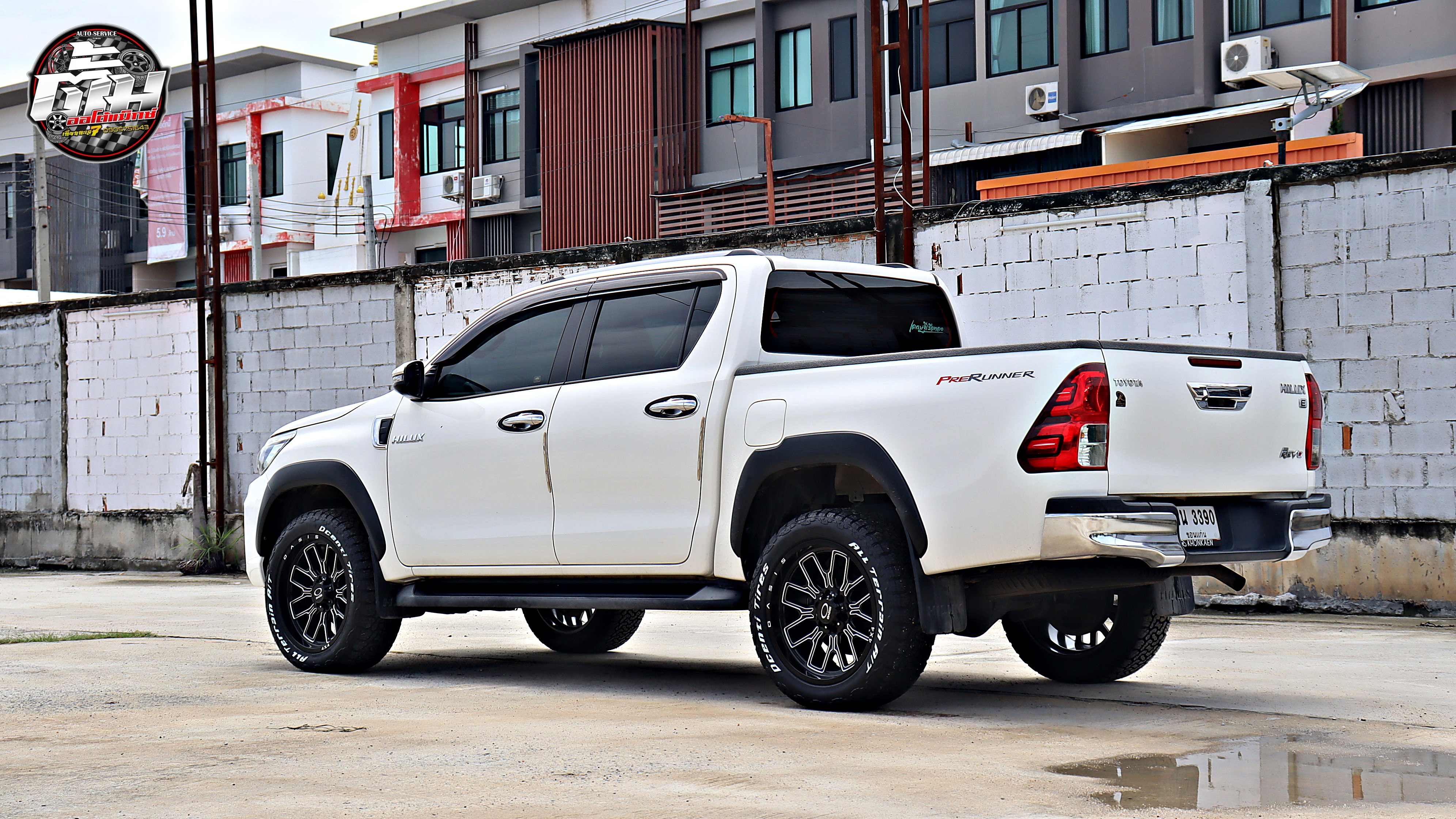 TOYOTA PRERUNNER เปลี่ยนล้อยาง ล้อ OASIS Marvel ULTRA ขอบ20นิ้ว ยาง DCENTI All Terrain AT 265/50R20 106H