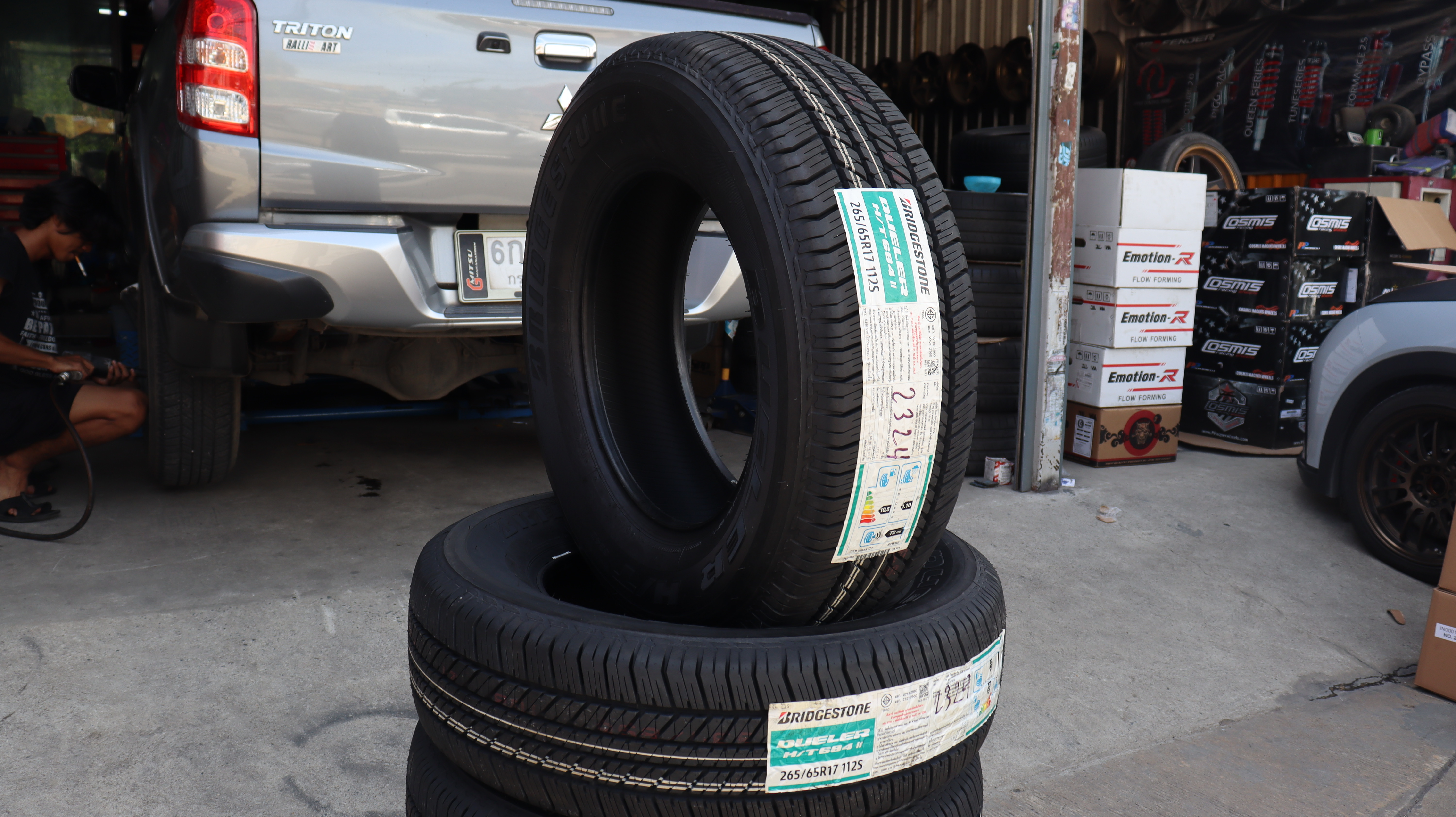 MITSUBISHI TRITON PLUS เปลี่ยนยาง BRIDGESTONE DUELER HT684ii 265/65R17 112S