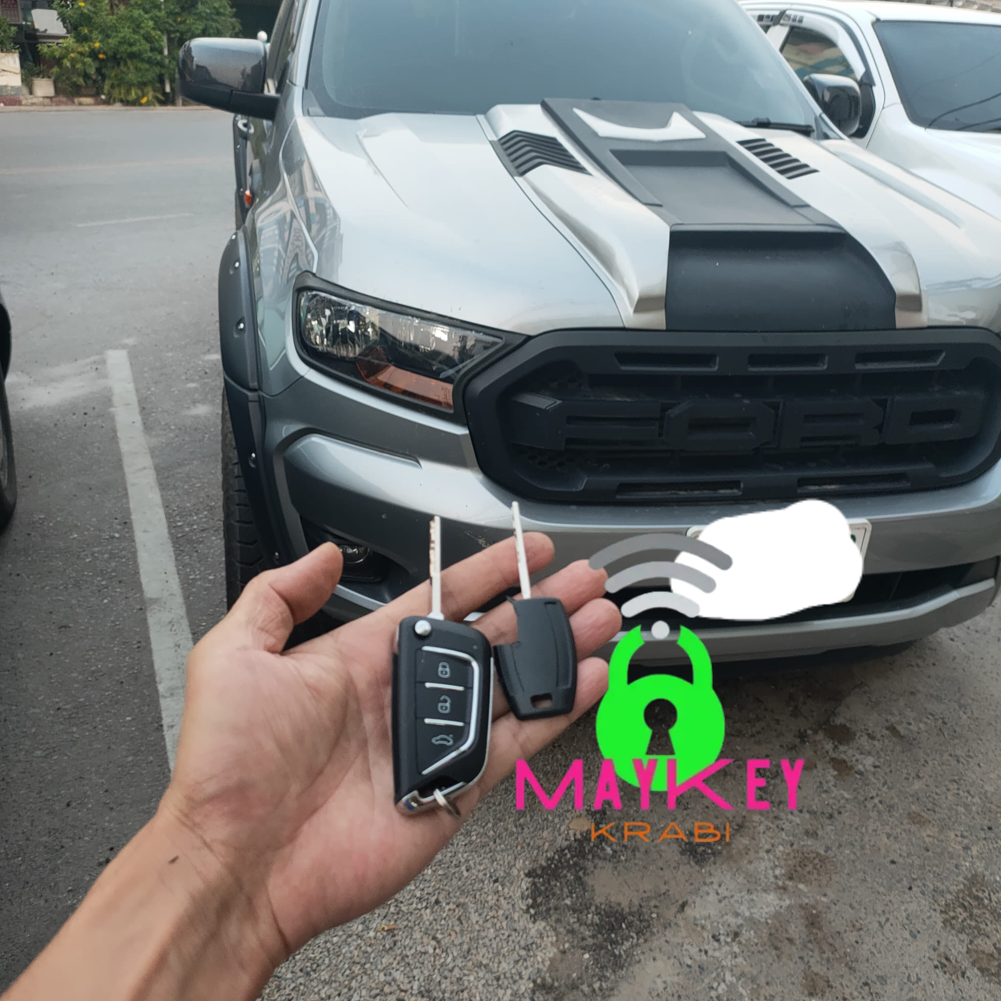 ช่างกุญแจอ่าวนางทำกุญแจรีโมทรถ Ford Ranger โทร064-7988292