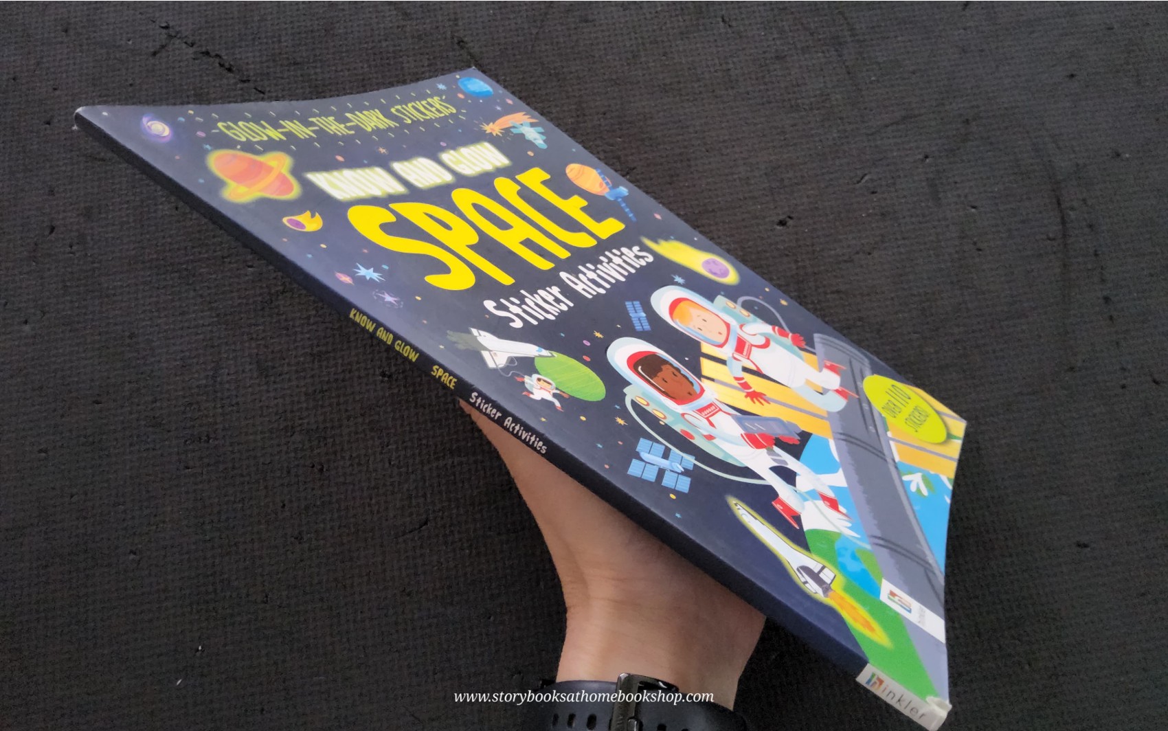 ACTIVITIES BOOK** ð
KNOW AND GLOW SPACE STICKER ACTIVITIES WITH 110 STICKERS