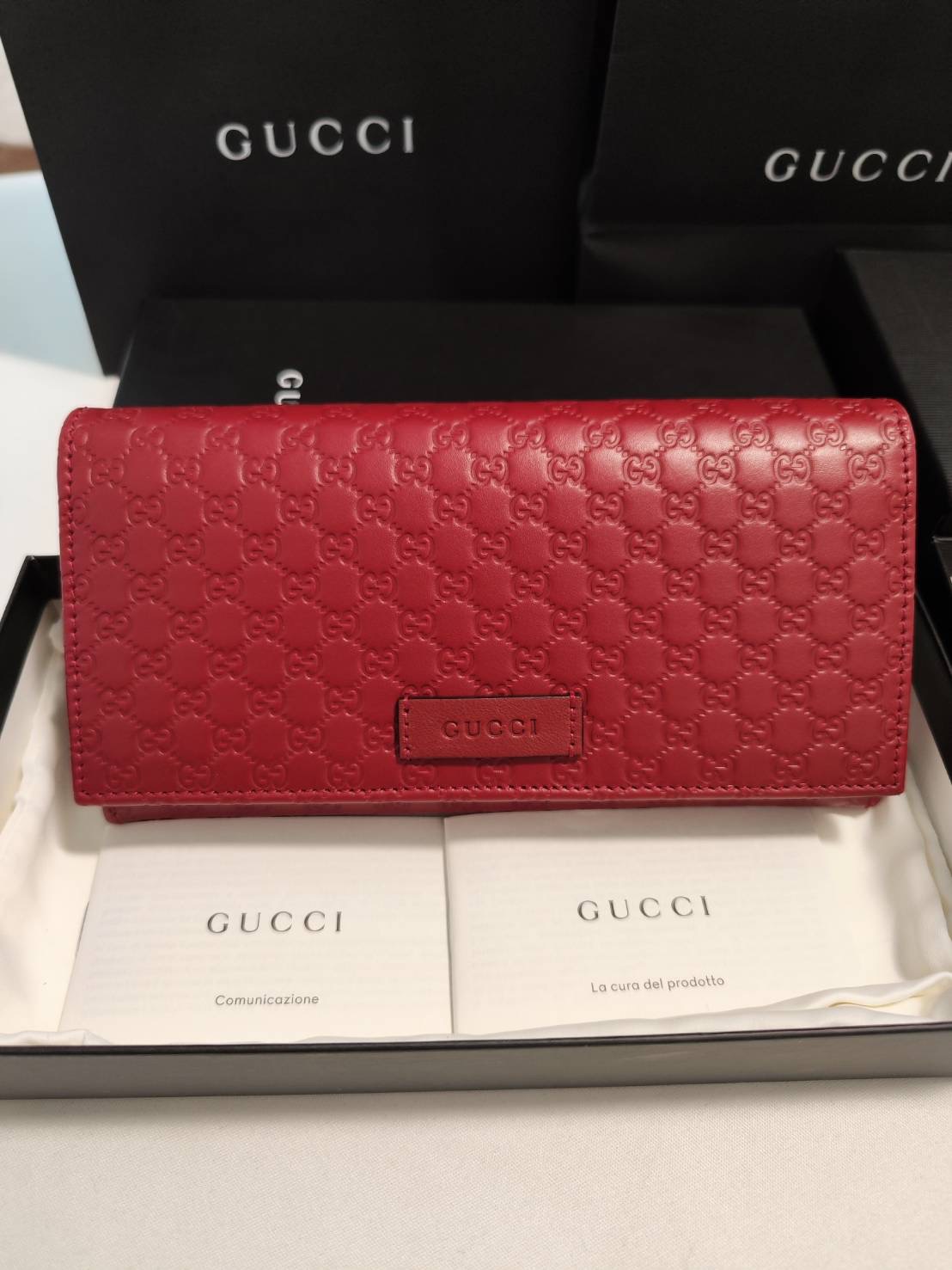 New Gucci wallet 2 พับ หนังปั้มสีแดง