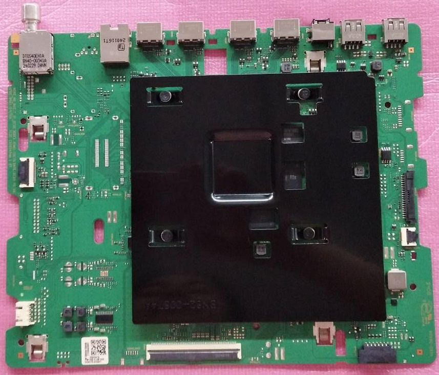 เมนบอร์ดทีวีซัมซุง SAMSUNG อะไหล่แท้/มือสองพร้อมใช้งาน พาร์ทBN94-18049K BN94-18049J ใช้กับรุ่น QA55Q70CAKXXT (บอร์ดนี้ใช้กับเวอร์ชั่น CD05 เท่านั้น)