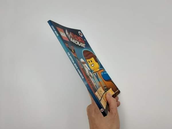 หนังสือนิทานปกอ่อน ** 🍅🍓THE LEGO MOVIE THE OFFICIAL MOVIE HANDBOOK