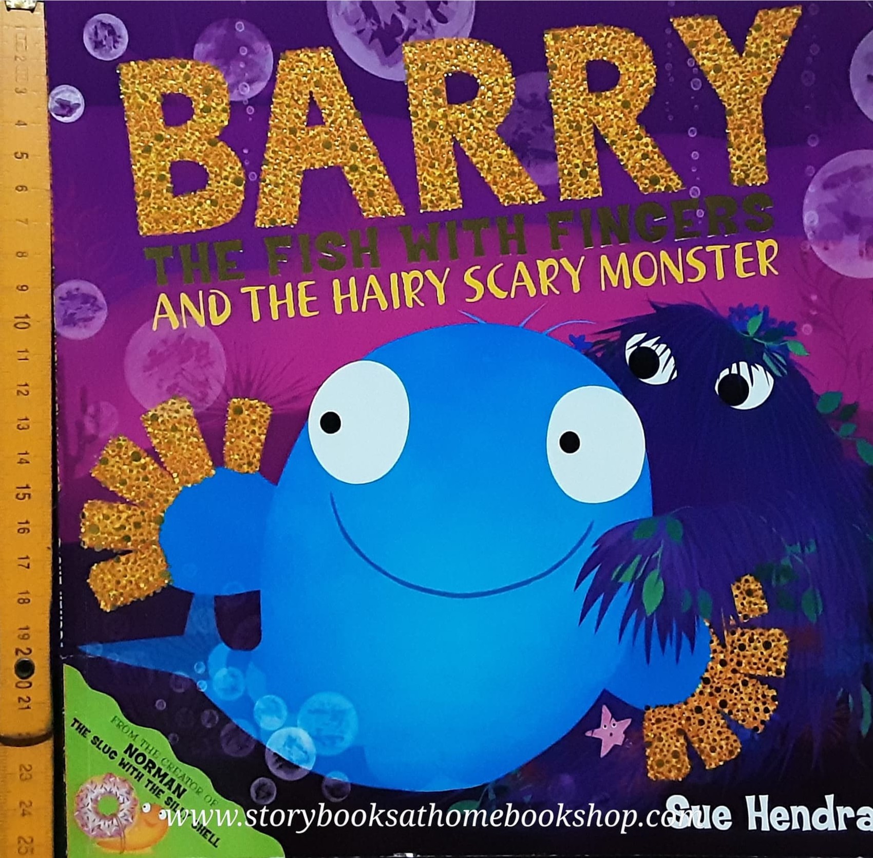 หนังสือนิทานปกอ่อน** 🍅BARRY THE FISH WITH FINGERS AND THE HAIRY SCARY MONSTER BY SUE HENDRA ♥️
