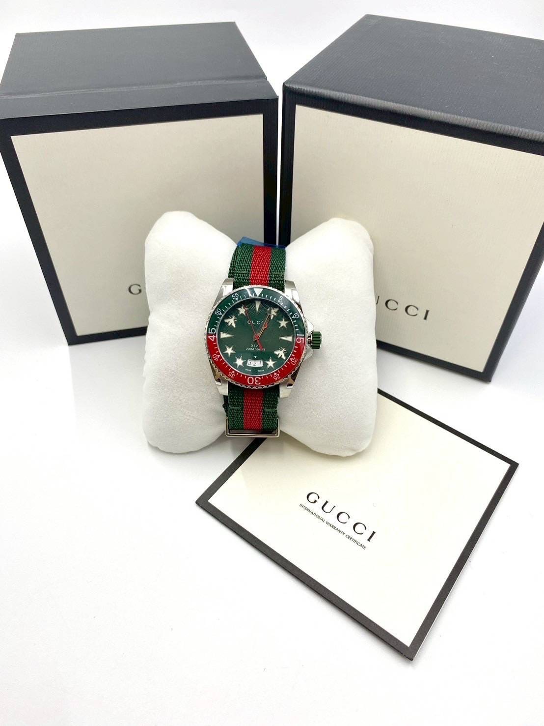 โปร New Gucci watch ขนาด : 40 มม อุปกรณ์ : กล่อง หมอน บุ๊ค