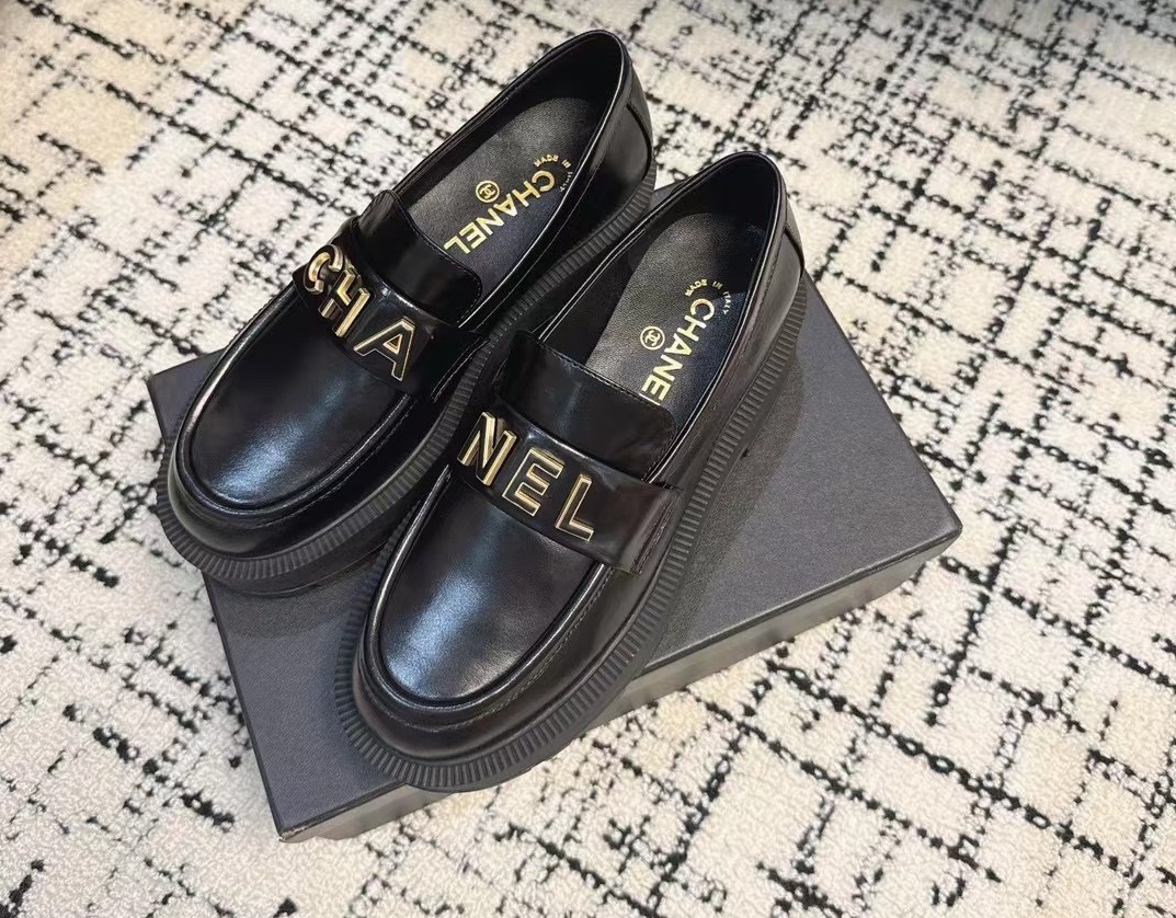 [Pre-order] รองเท้า Chanel Loafers black shoe หนังแกะแท้ 24B 2024 เกรดที่ดีที่สุด